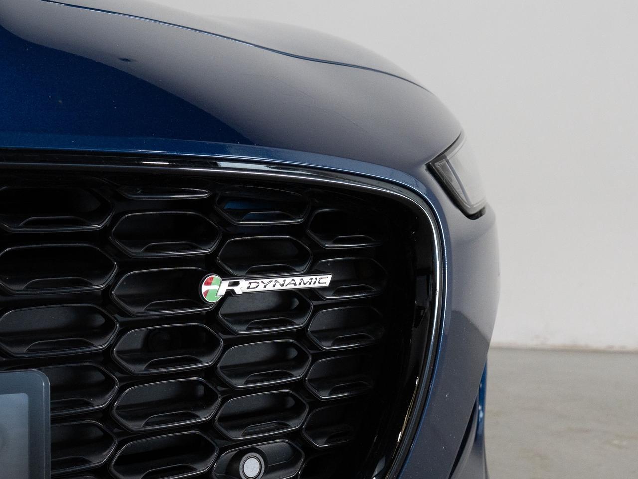 2022 Jaguar F-Type P450 | CONVERTIBLE | R-DYNAMIC | 20 IN Photo