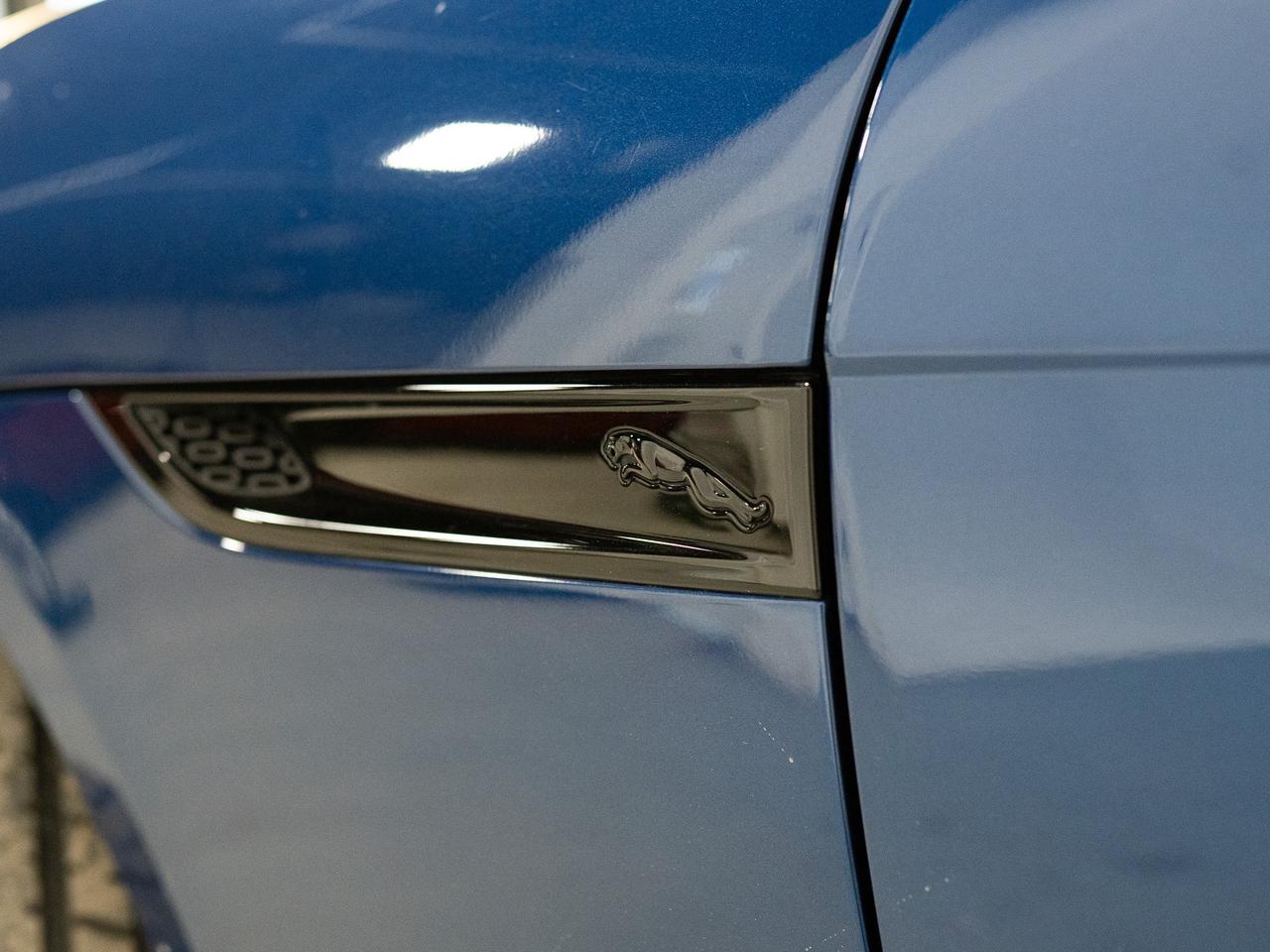 2022 Jaguar F-Type P450 | CONVERTIBLE | R-DYNAMIC | 20 IN Photo