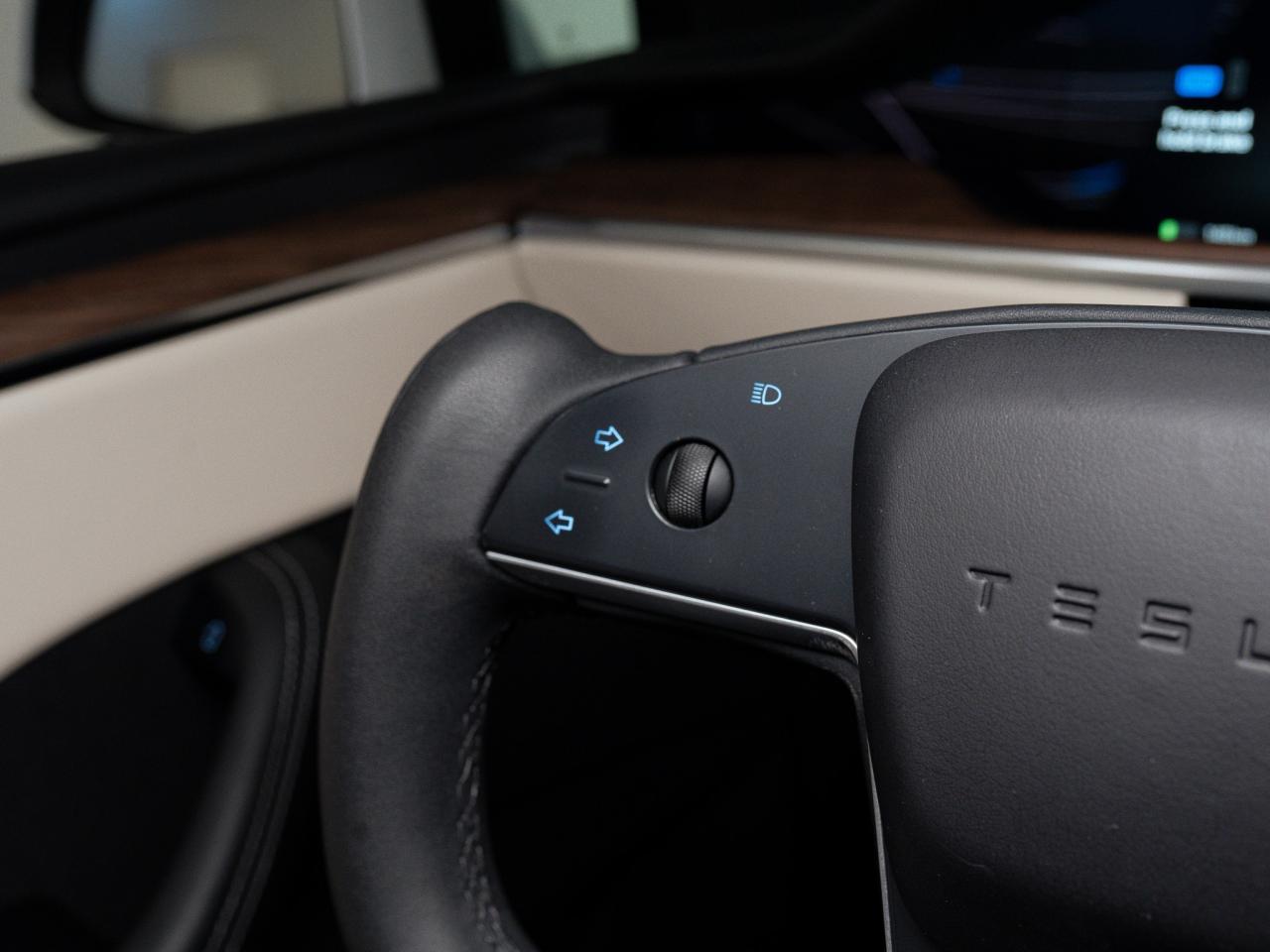 2023 Tesla Model X YOKE STEERING | 20 IN Photo