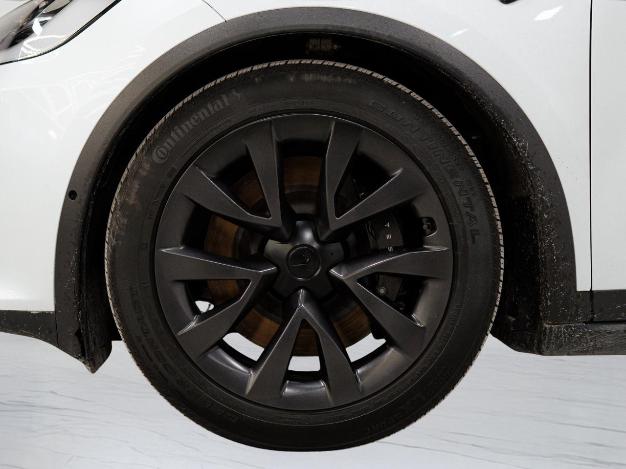 2023 Tesla Model X YOKE STEERING | 20 IN Photo