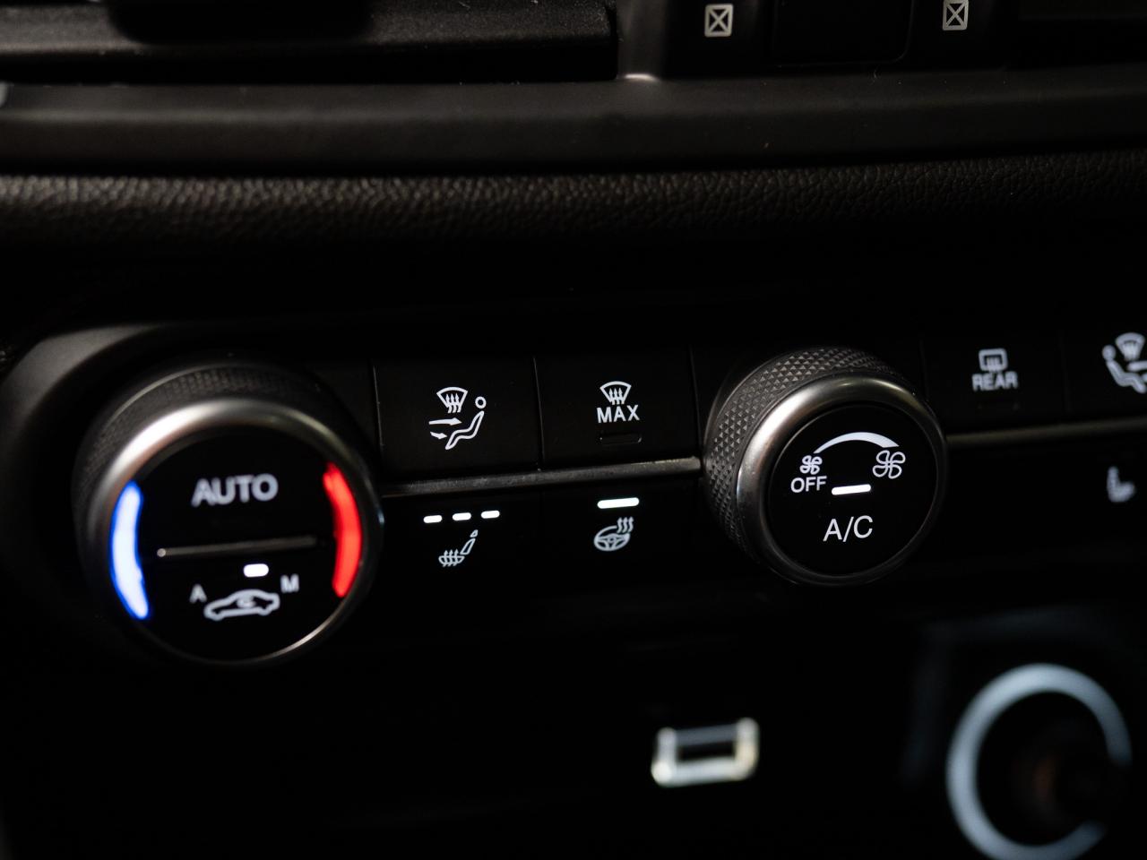 2022 Alfa Romeo Giulia SPRINT | Q4 | SUNROOF | 20 IN Photo