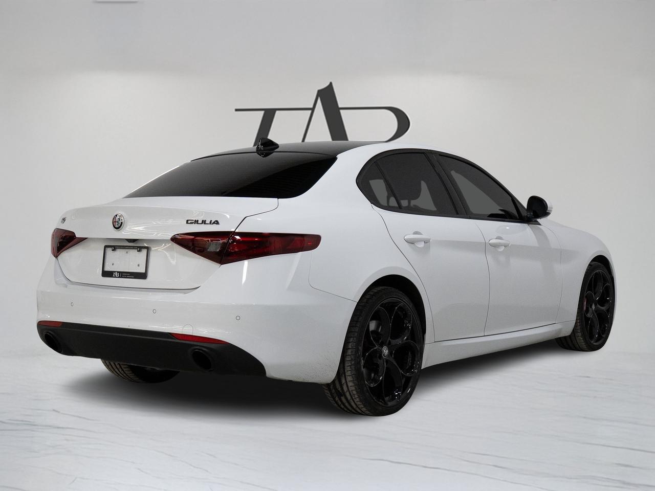 2022 Alfa Romeo Giulia SPRINT | Q4 | SUNROOF | 20 IN Photo3