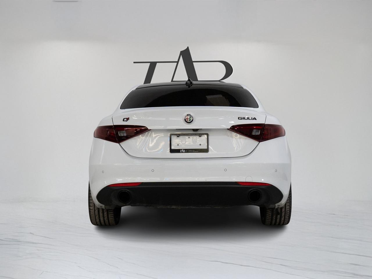 2022 Alfa Romeo Giulia SPRINT | Q4 | SUNROOF | 20 IN Photo