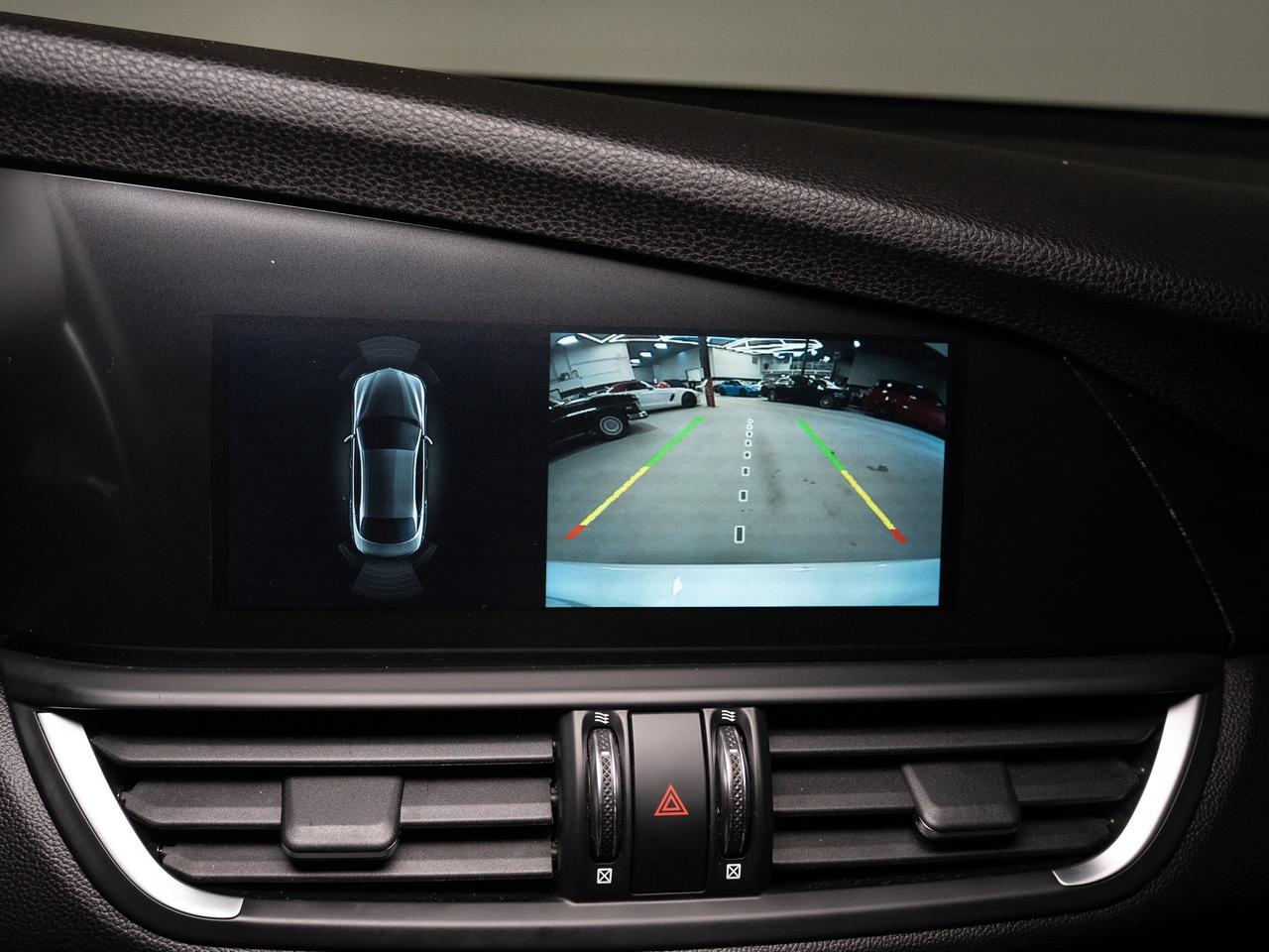 2022 Alfa Romeo Giulia SPRINT | Q4 | SUNROOF | 20 IN Photo