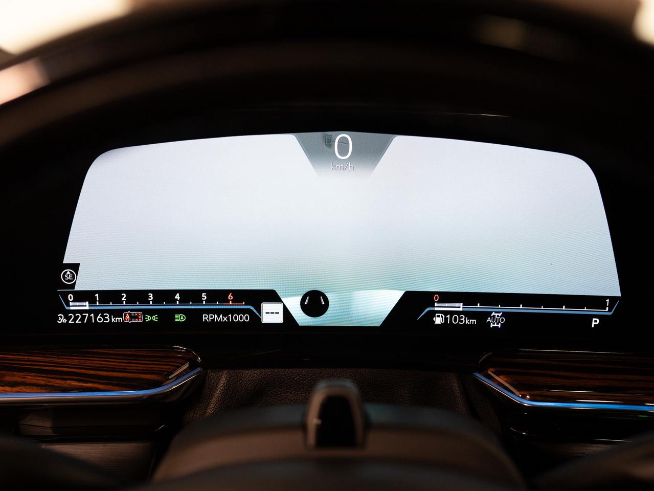 2024 Cadillac Escalade ESV PREMIUM LUXURY | 7 PASS | PERFORMANCE PKG | 22 IN Photo