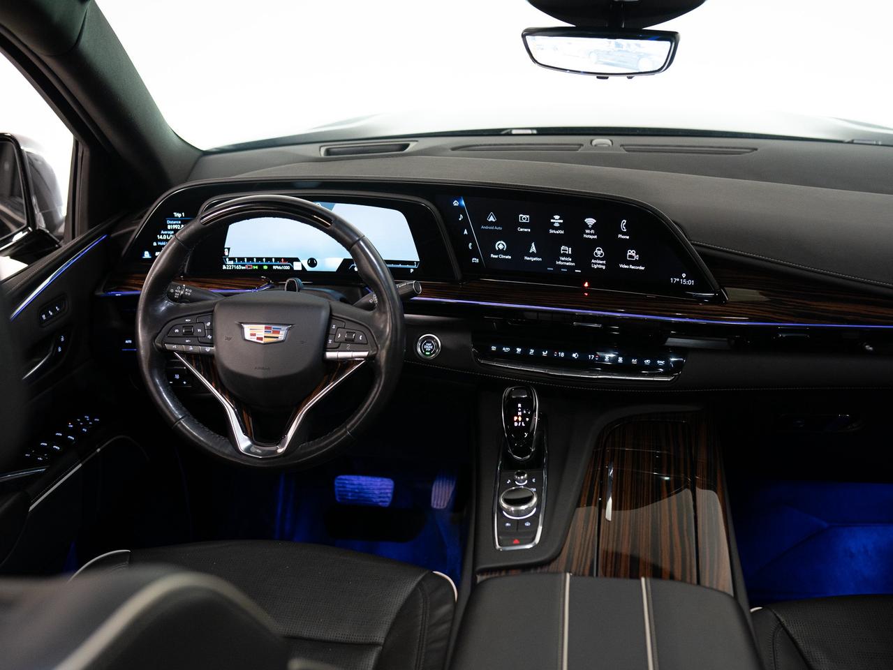 2024 Cadillac Escalade ESV PREMIUM LUXURY | 7 PASS | PERFORMANCE PKG | 22 IN Photo