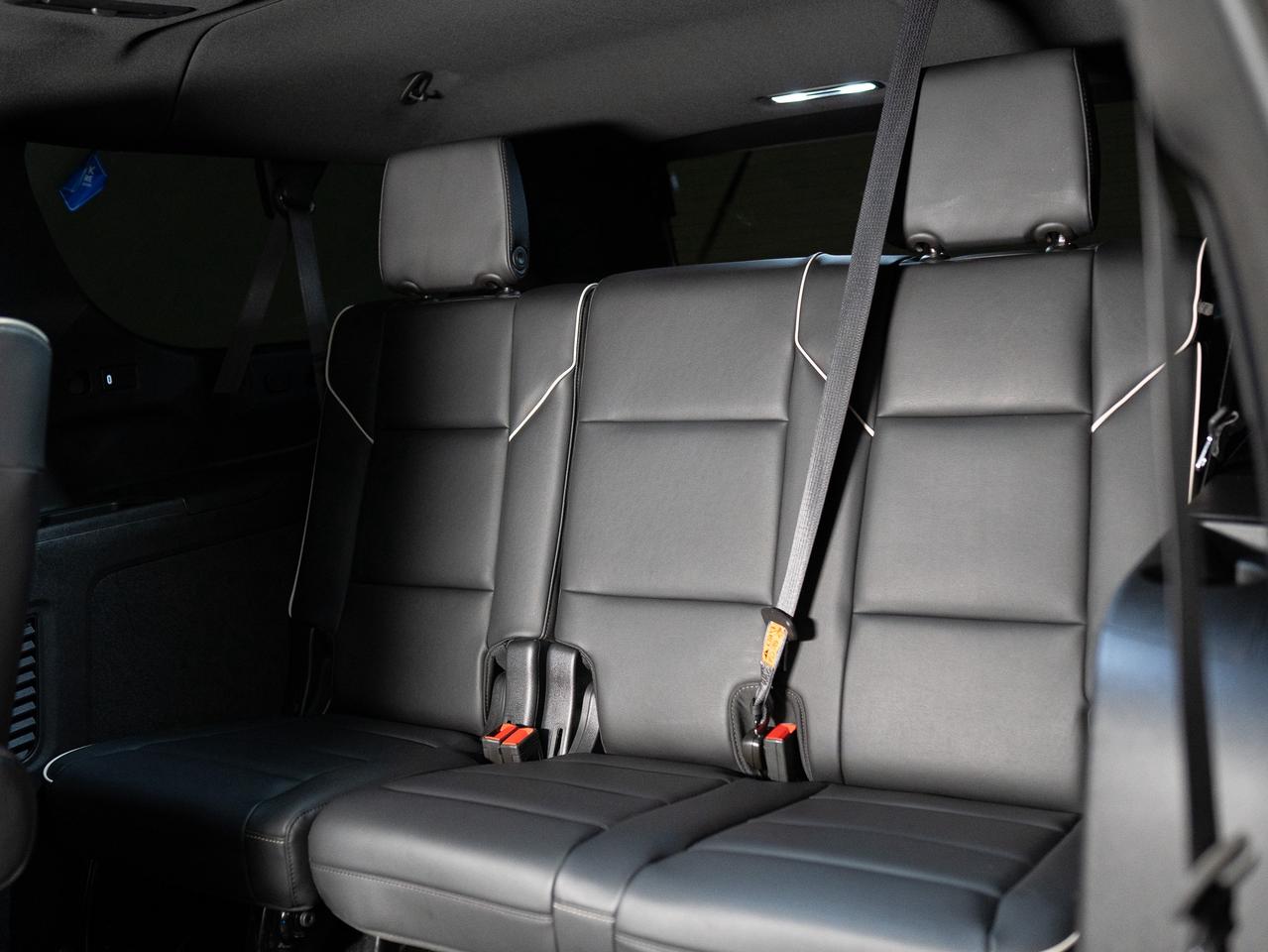 2024 Cadillac Escalade ESV PREMIUM LUXURY | 7 PASS | PERFORMANCE PKG | 22 IN Photo