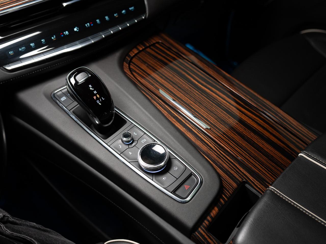 2024 Cadillac Escalade ESV PREMIUM LUXURY | 7 PASS | PERFORMANCE PKG | 22 IN Photo