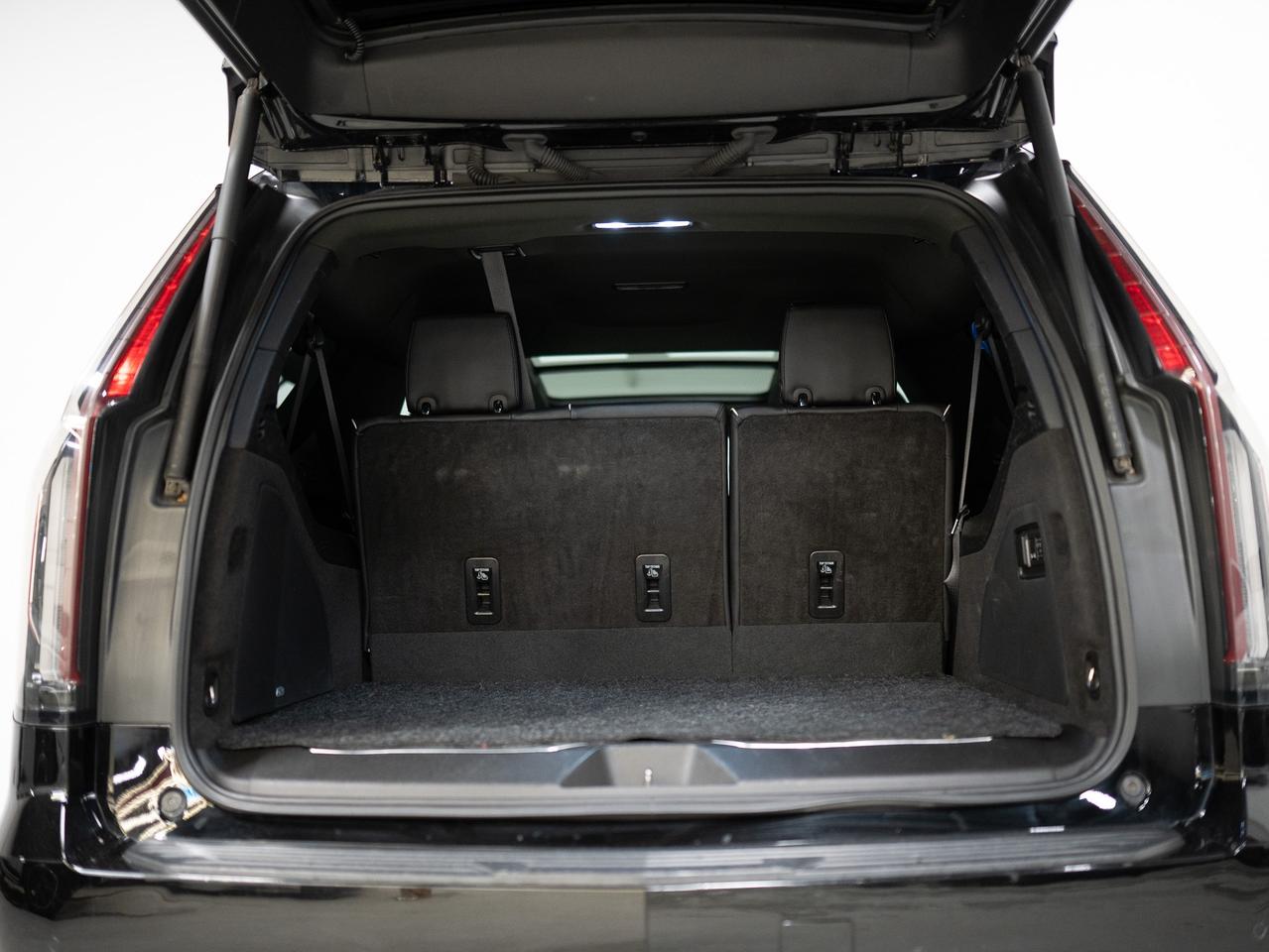 2024 Cadillac Escalade ESV PREMIUM LUXURY | 7 PASS | PERFORMANCE PKG | 22 IN Photo