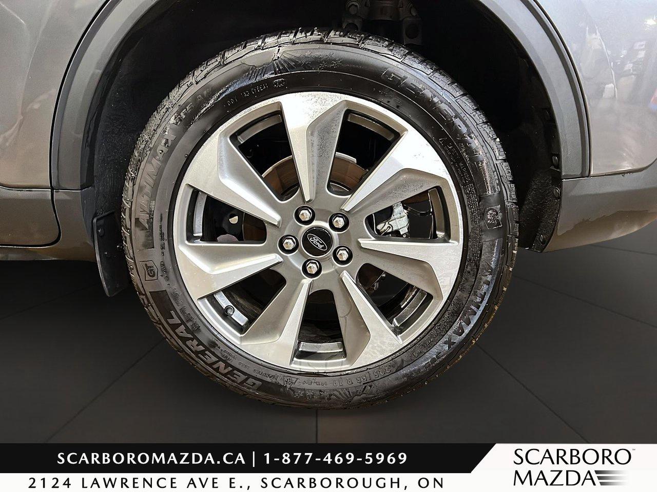 2023 Ford Escape Platinum Photo