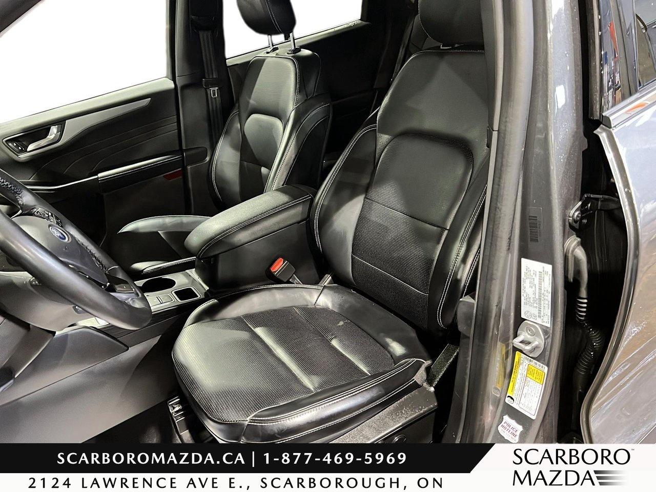 2023 Ford Escape Platinum Photo