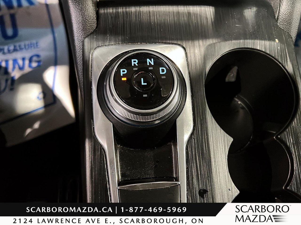 2023 Ford Escape Platinum Photo