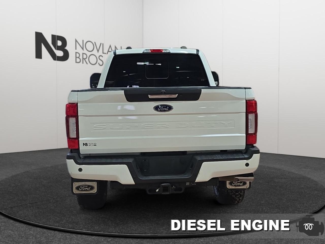 2022 Ford F-350 Super Duty Lariat  - Power Stroke Photo4