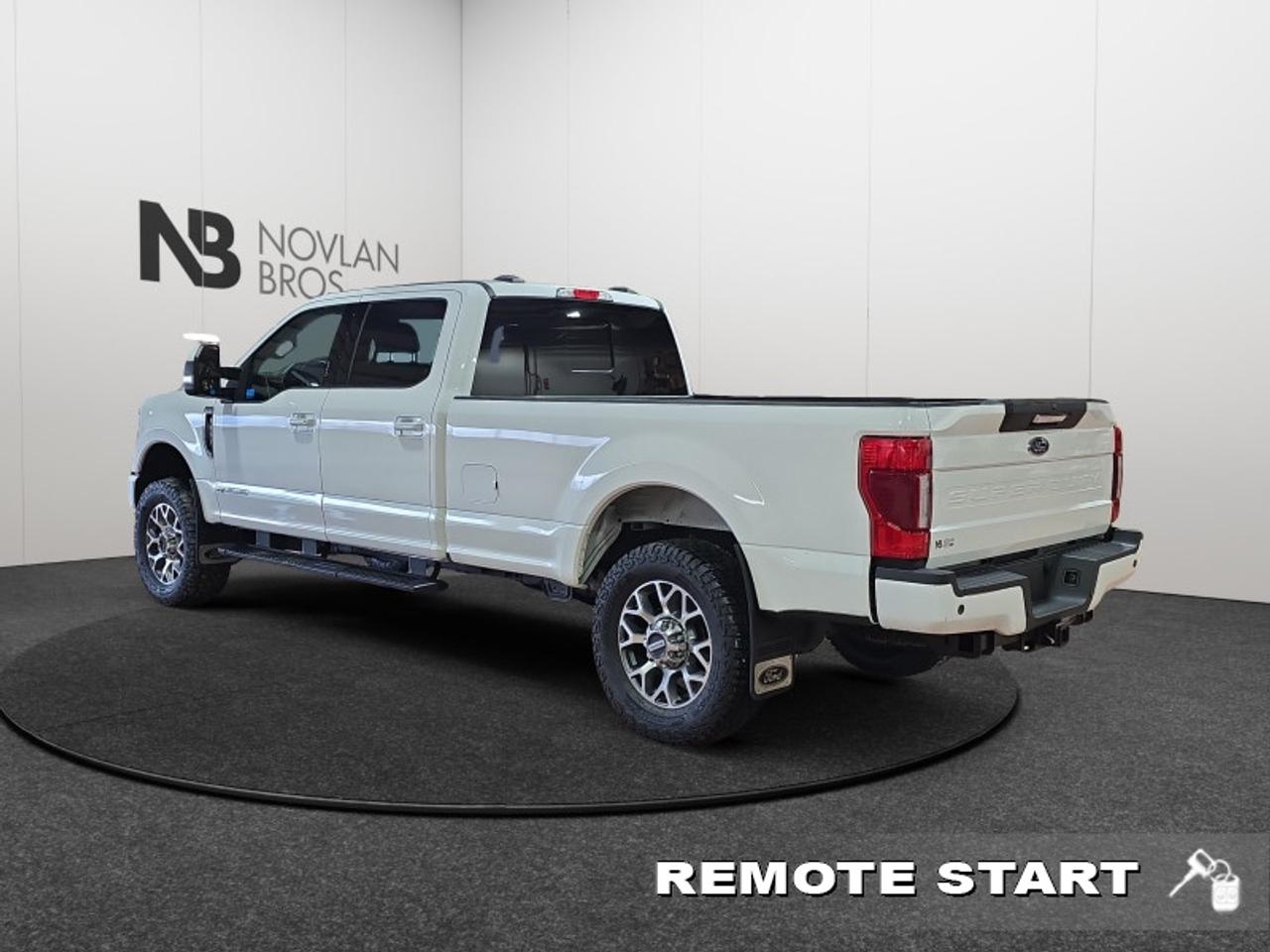 2022 Ford F-350 Super Duty Lariat  - Power Stroke Photo3