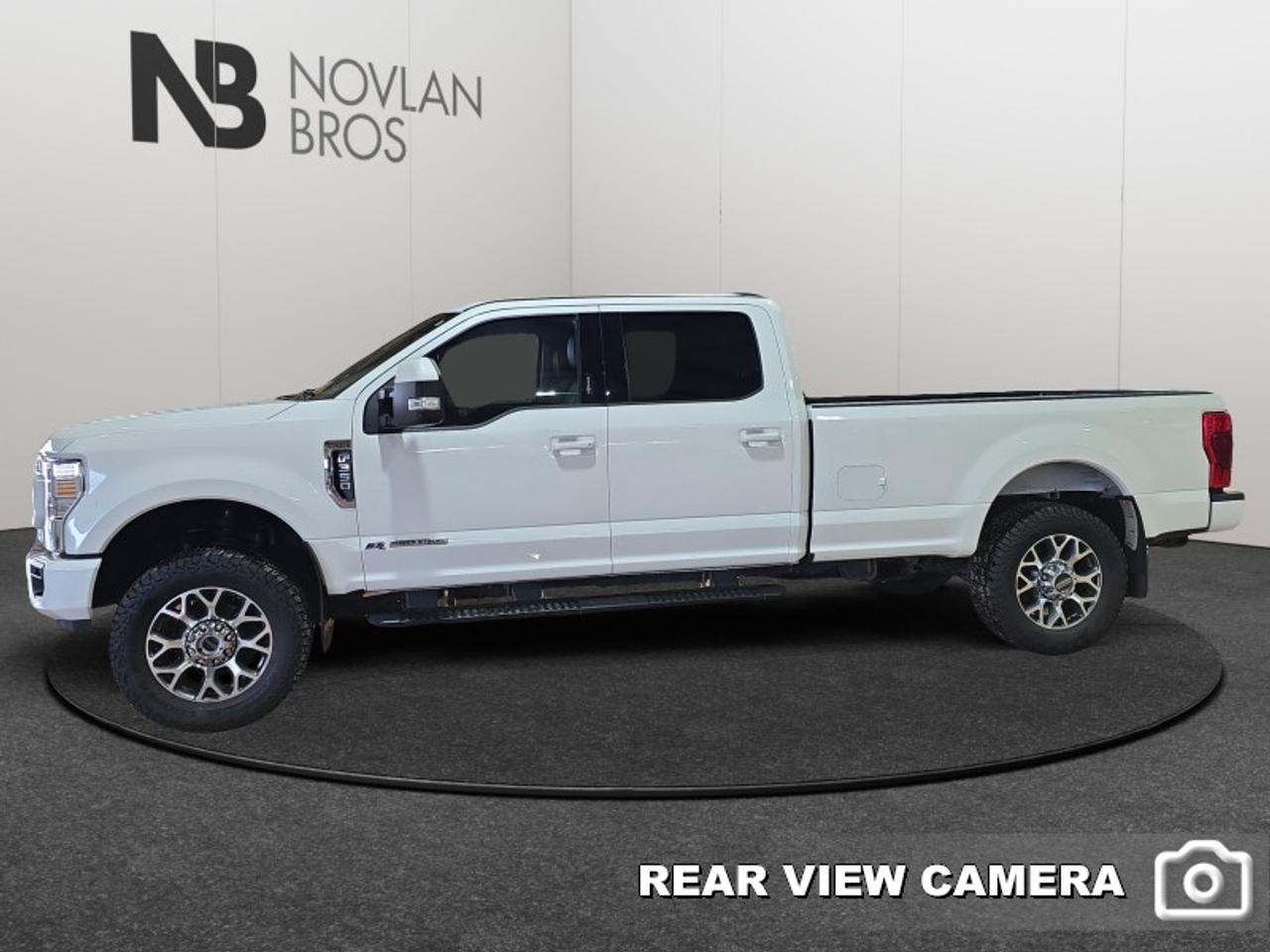 2022 Ford F-350 Super Duty Lariat  - Power Stroke Photo2
