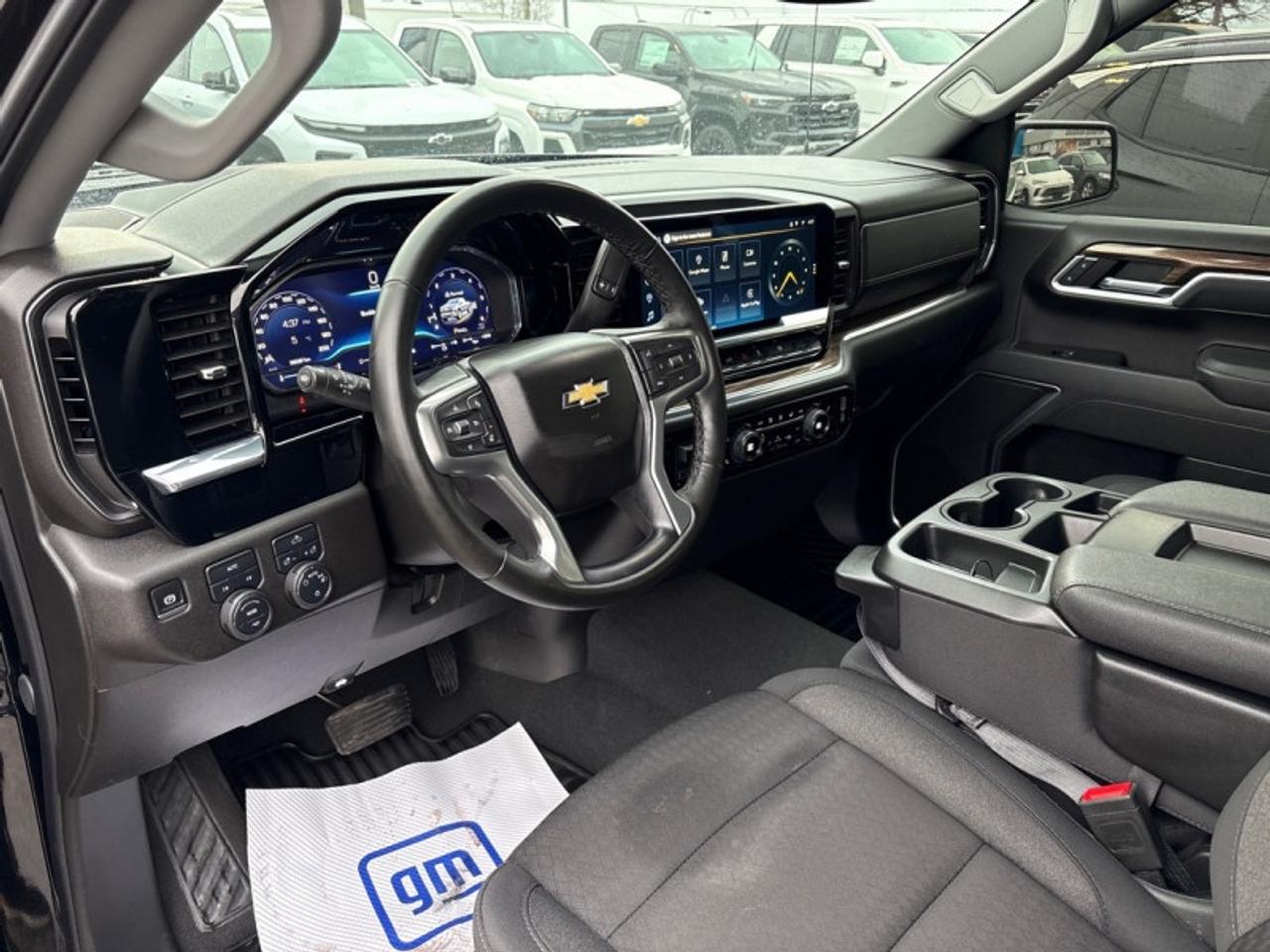 2025 Chevrolet Silverado 1500 LT  5.3L V8|22's|tonneau Cover Photo