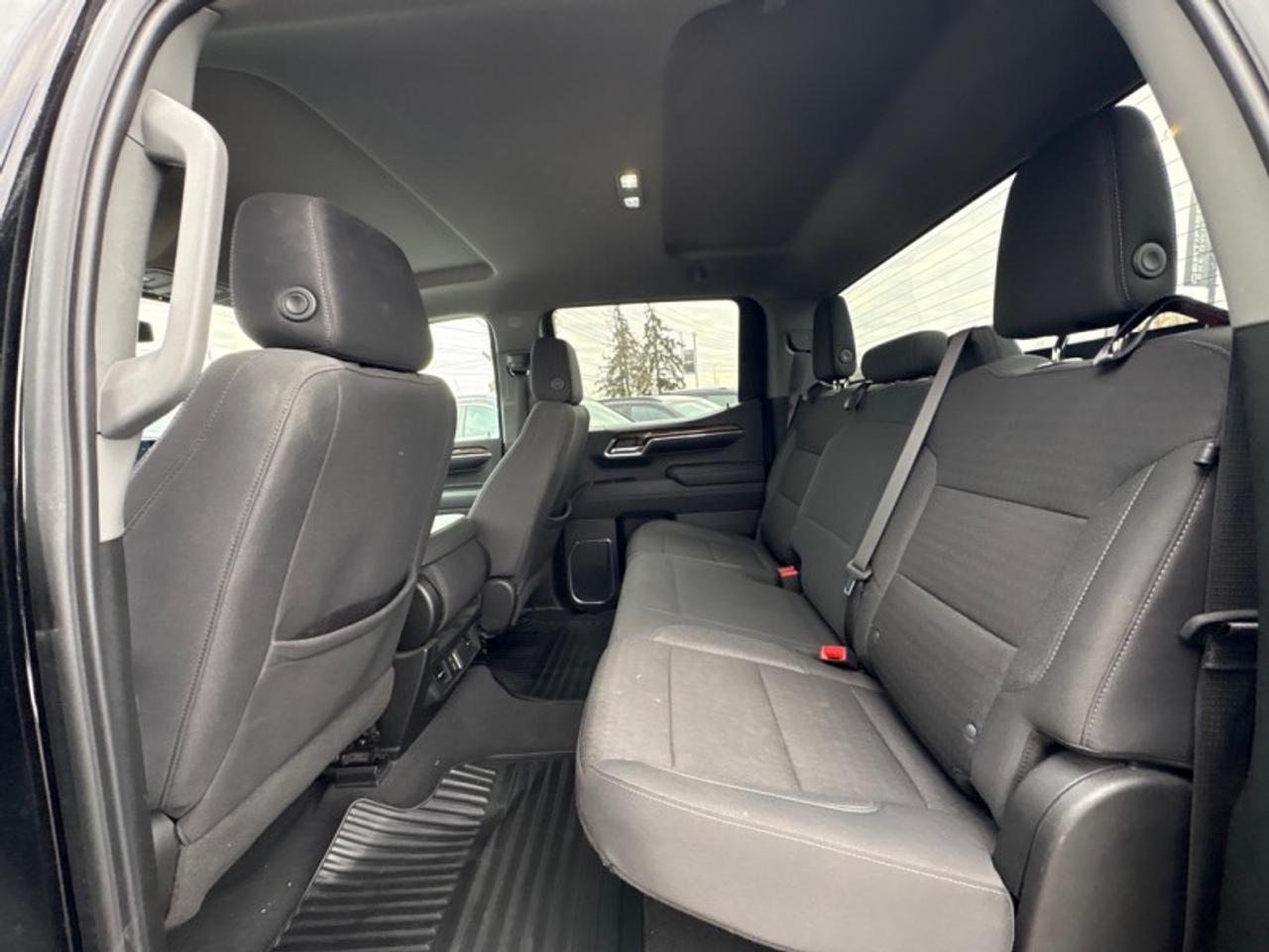 2024 GMC Sierra 1500 SLE  5.3L V8|22's|side steps Photo