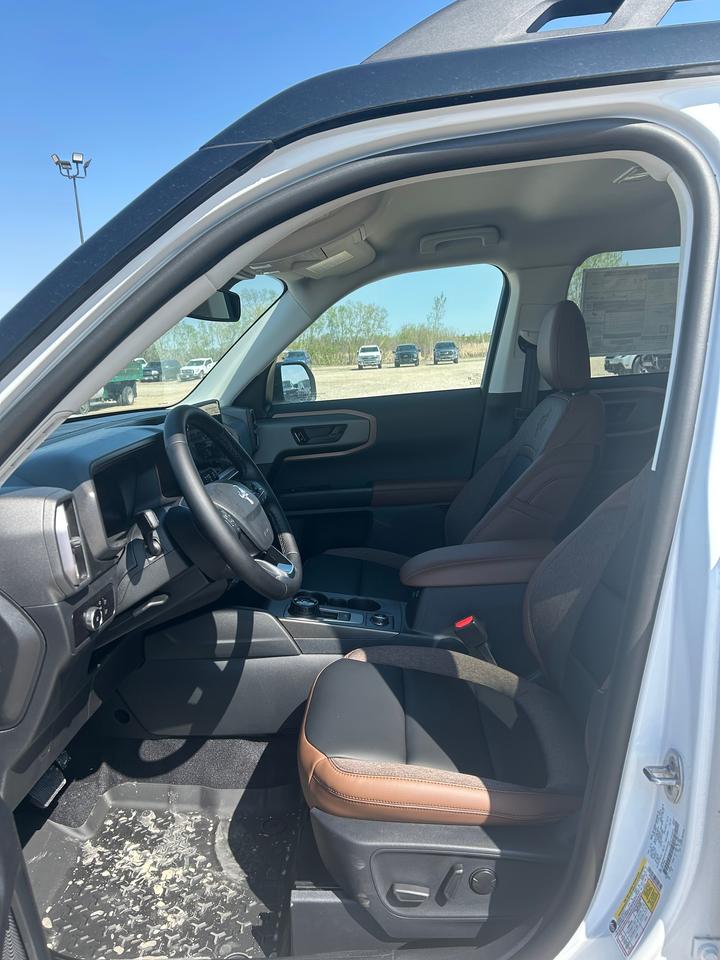 2026 Ford Bronco Sport OUTER BANKS 4x4 300A Photo5