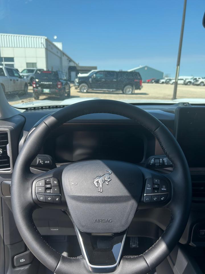 2026 Ford Bronco Sport OUTER BANKS 4x4 300A Photo5