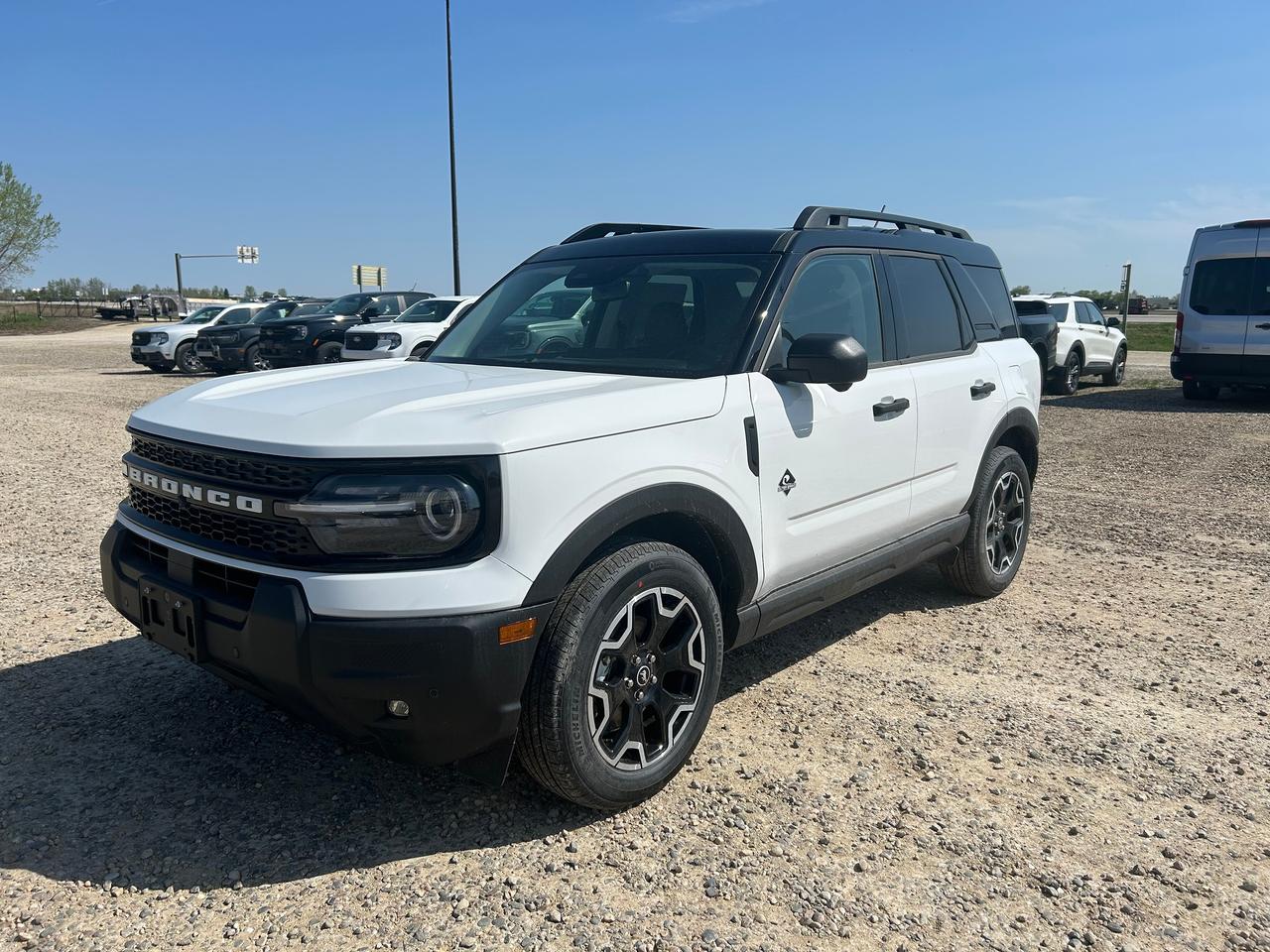 2026 Ford Bronco Sport OUTER BANKS 4x4 300A Photo0