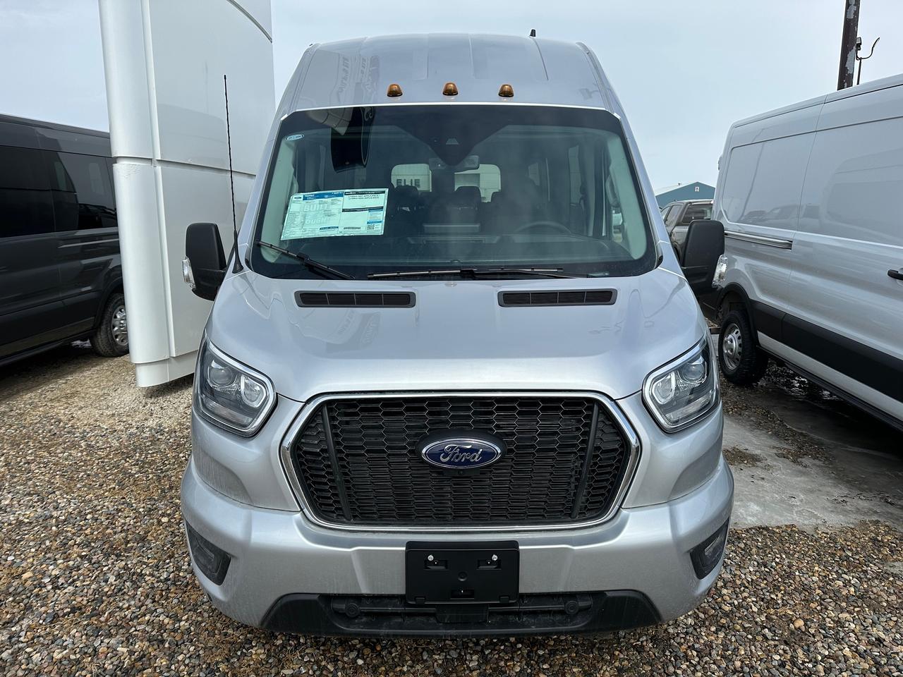 2025 Ford Transit Passenger Wagon XLT T-350 HD 148 EL High Roof  DRW AWD 302A Photo1