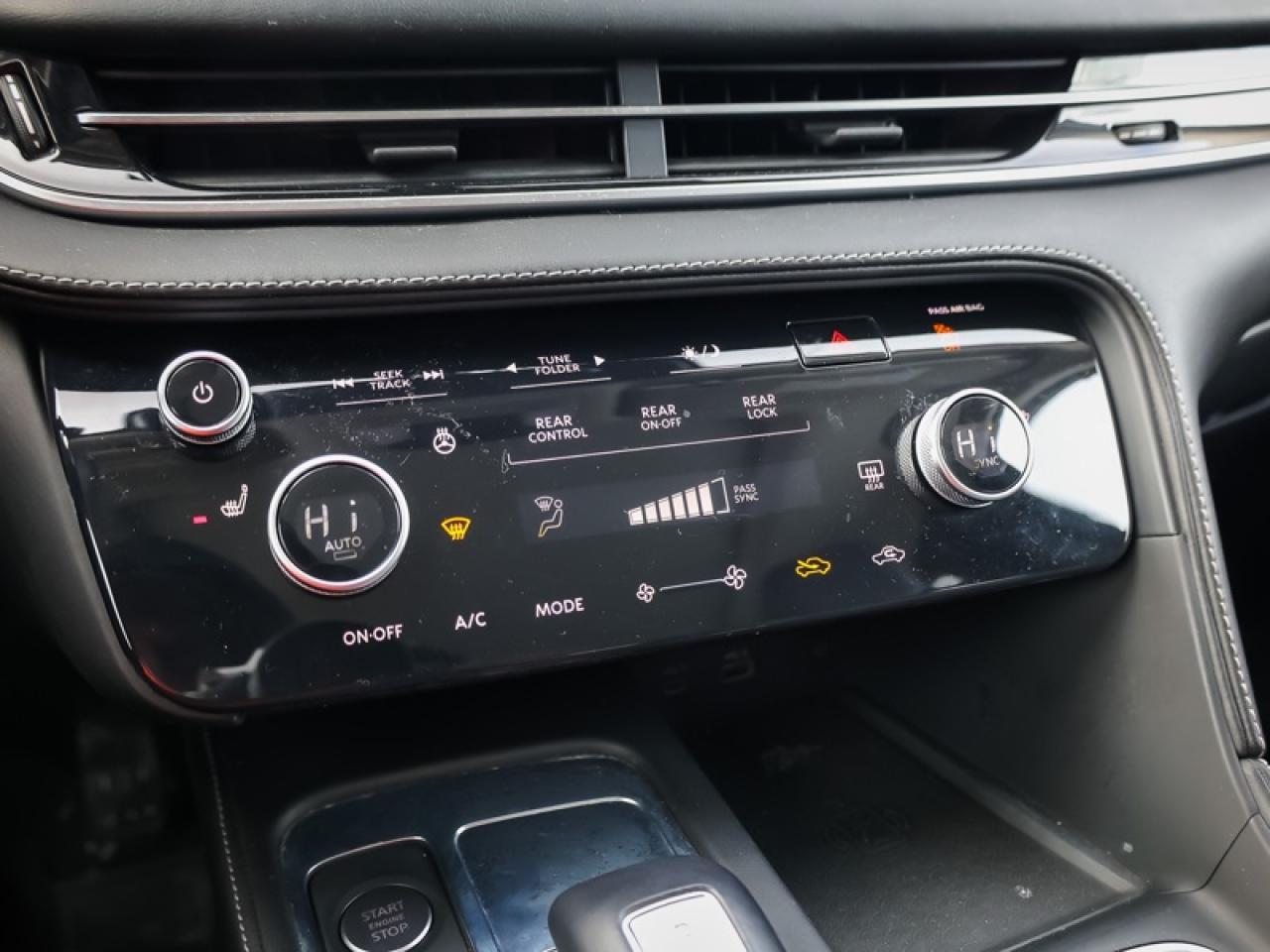 2023 Infiniti QX60 LUXE  - Leather Seats Photo