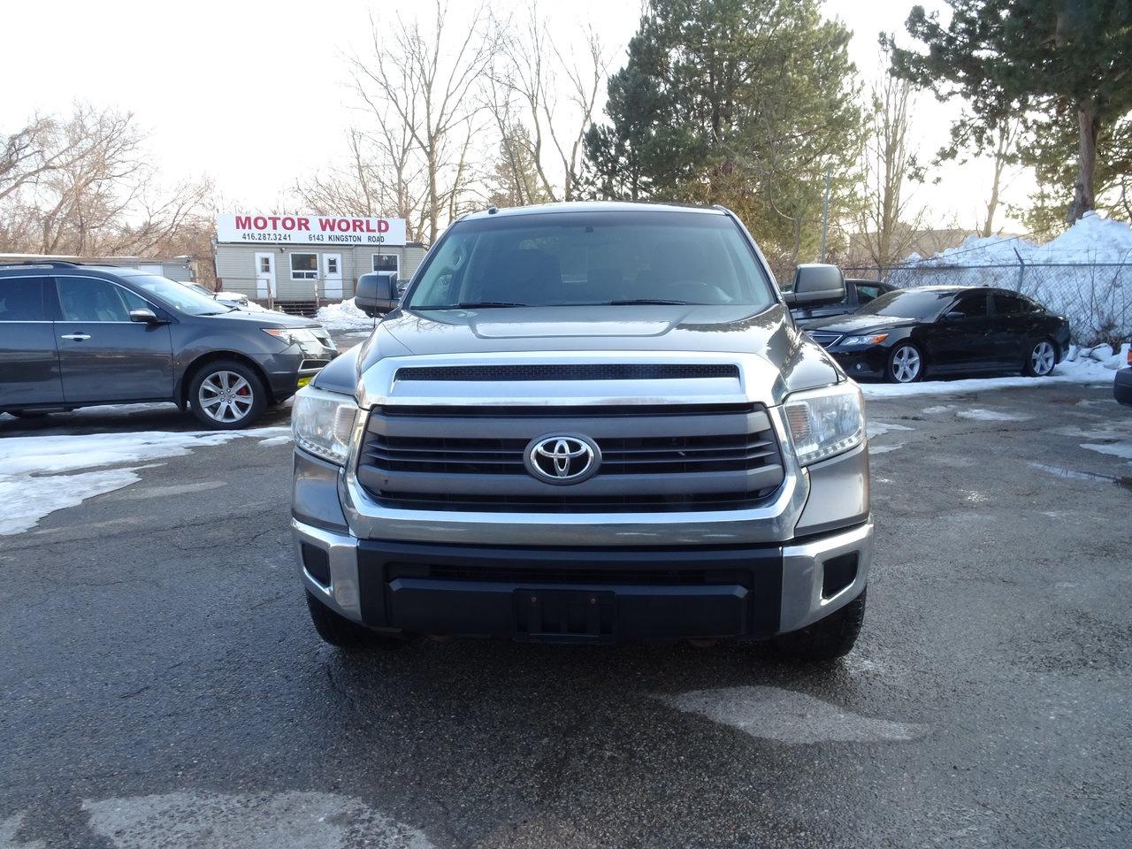 2015 Toyota Tundra SR5 Photo