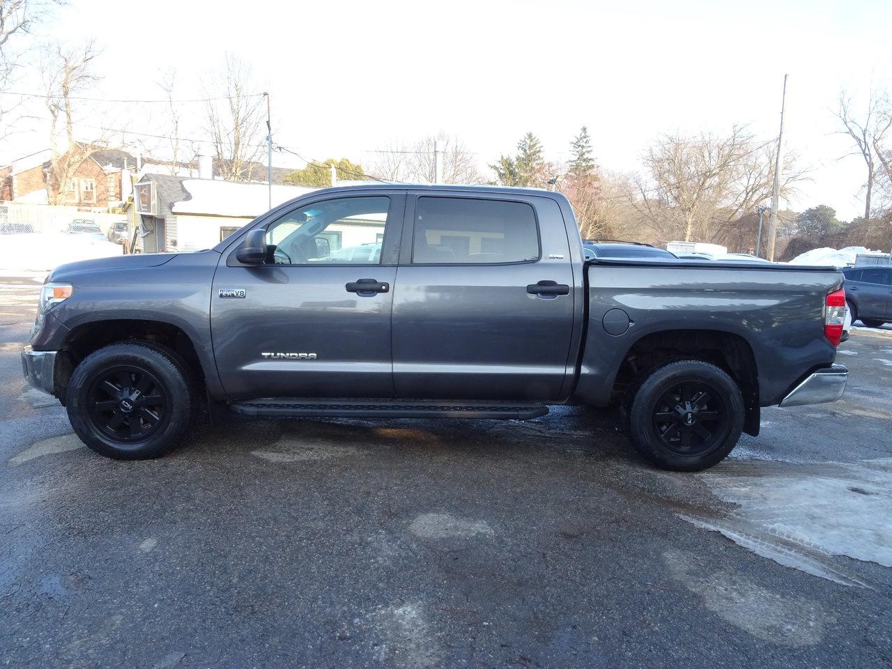 2015 Toyota Tundra SR5 - Photo #1