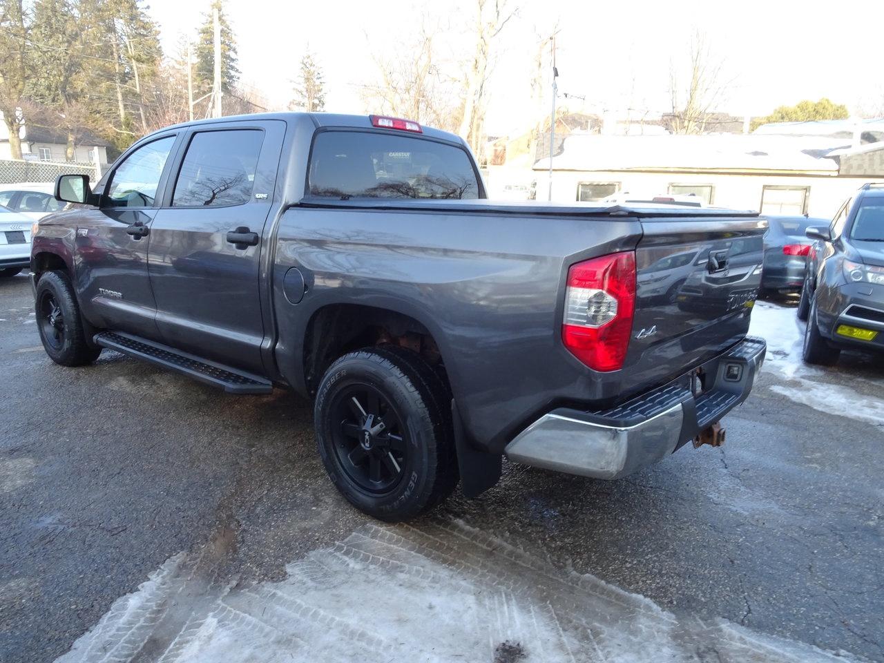 2015 Toyota Tundra SR5 Photo