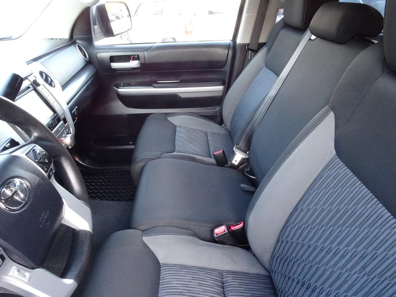 2015 Toyota Tundra SR5 Photo