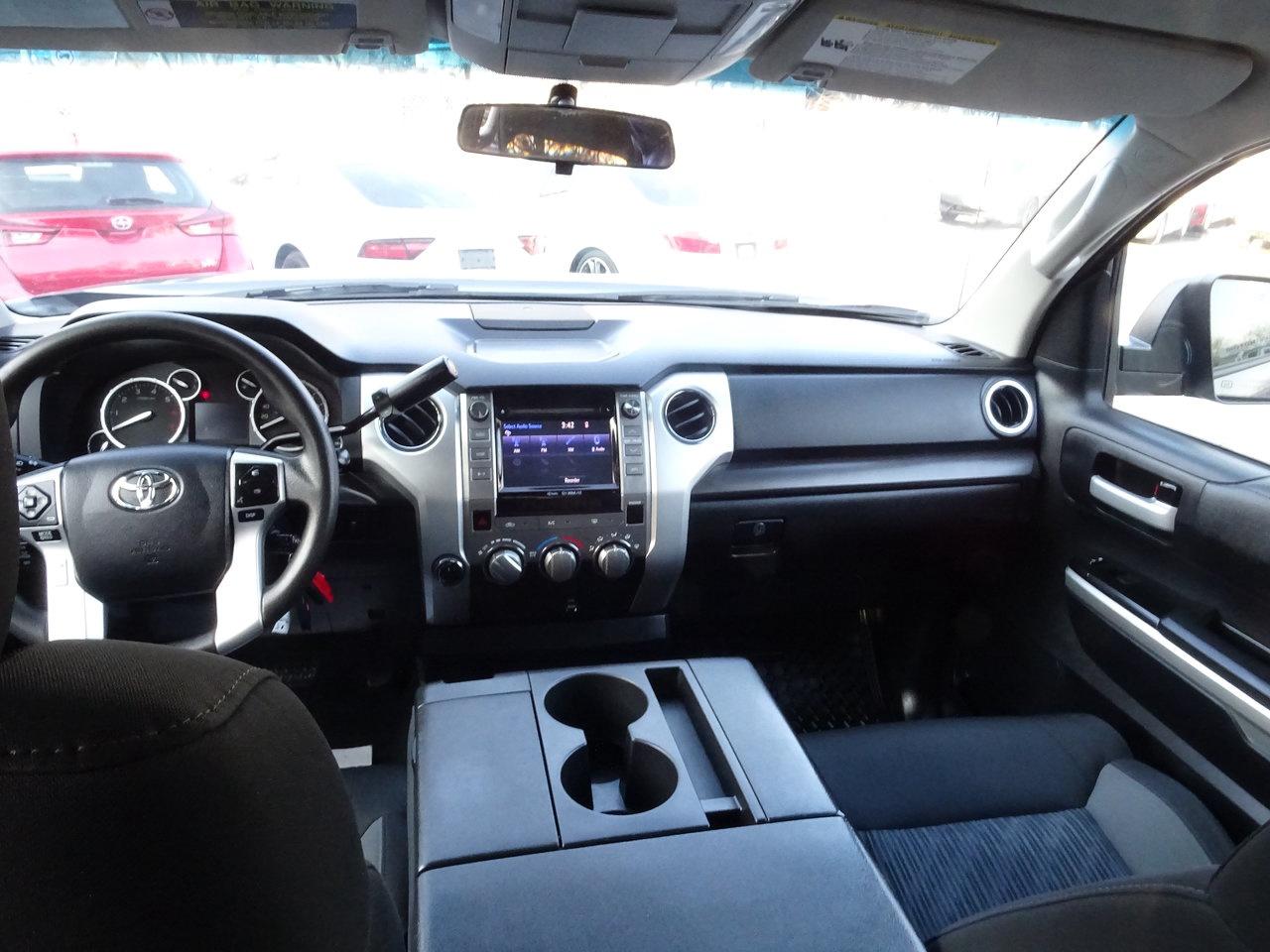 2015 Toyota Tundra SR5 Photo