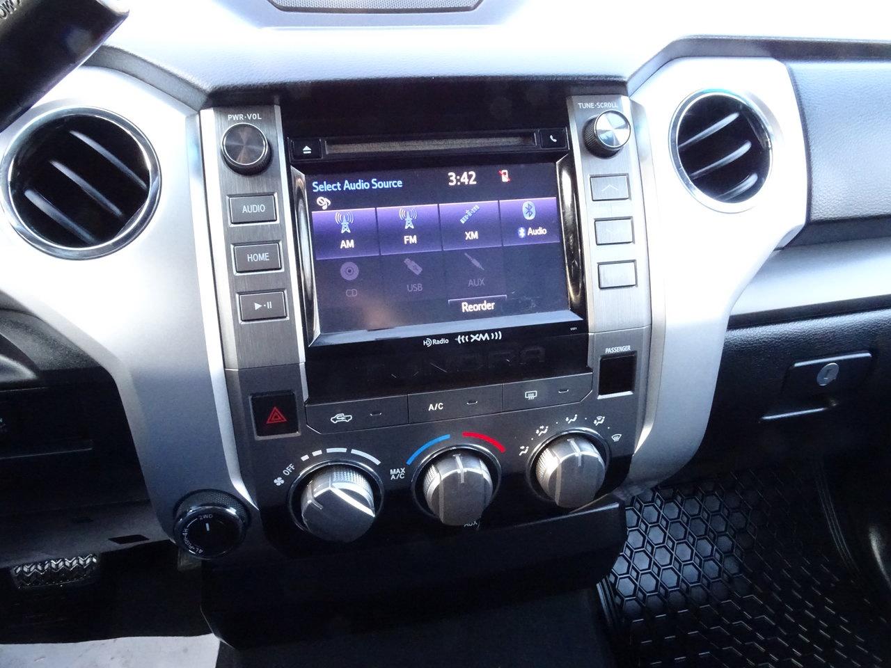 2015 Toyota Tundra SR5 Photo