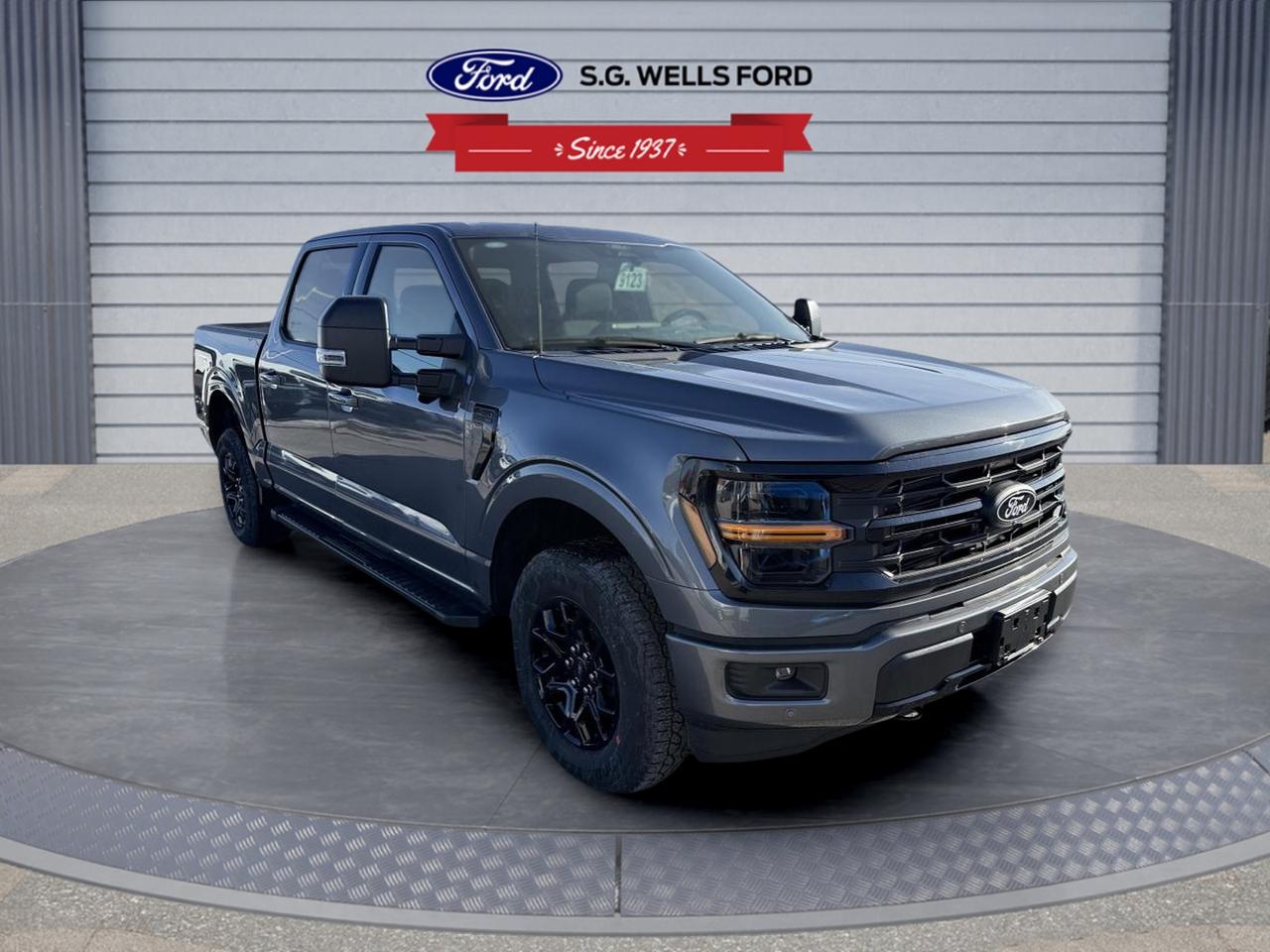 2025 Ford F-150 XLT Photo2