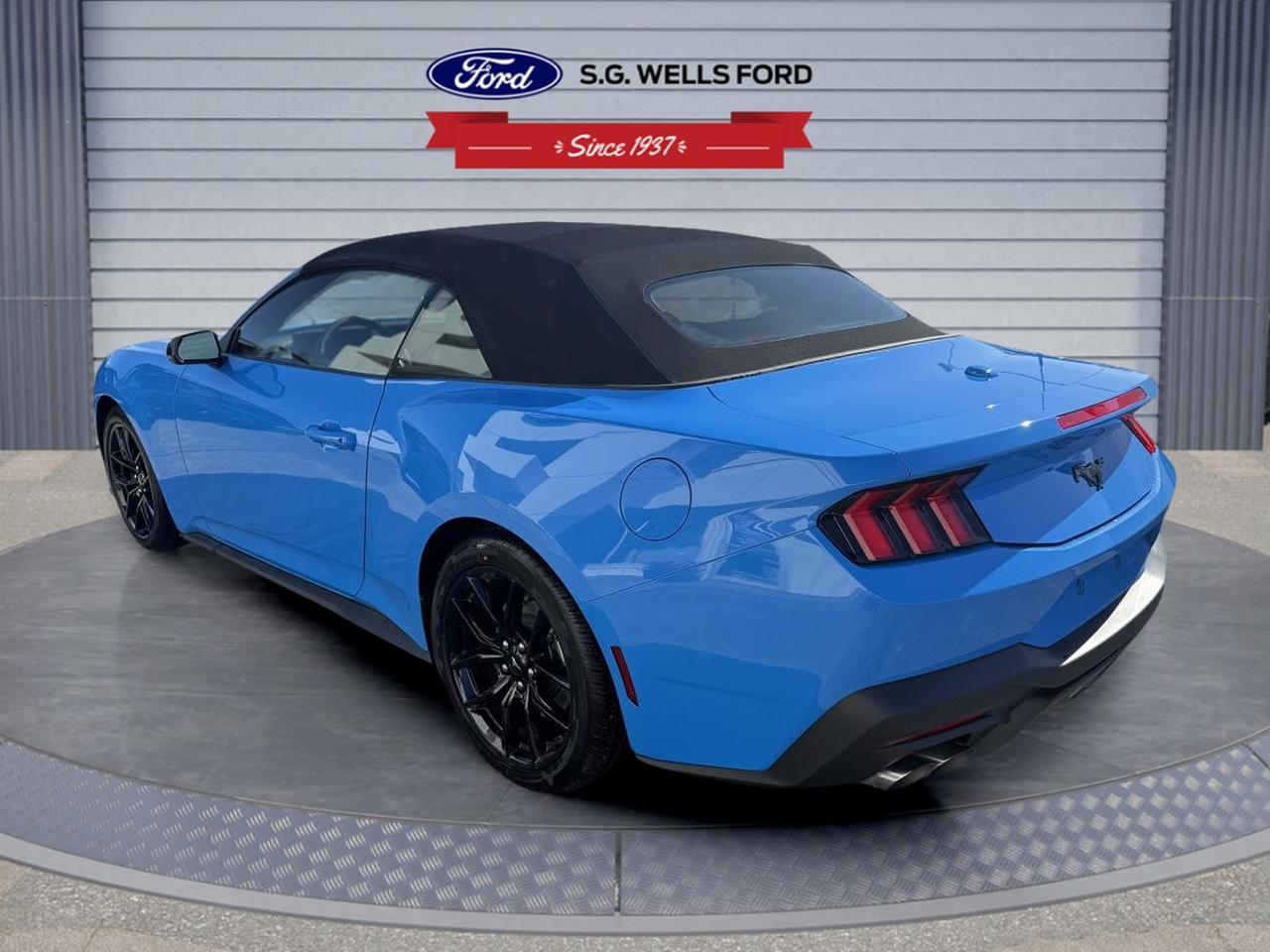 2026 Ford Mustang EcoBoost Photo