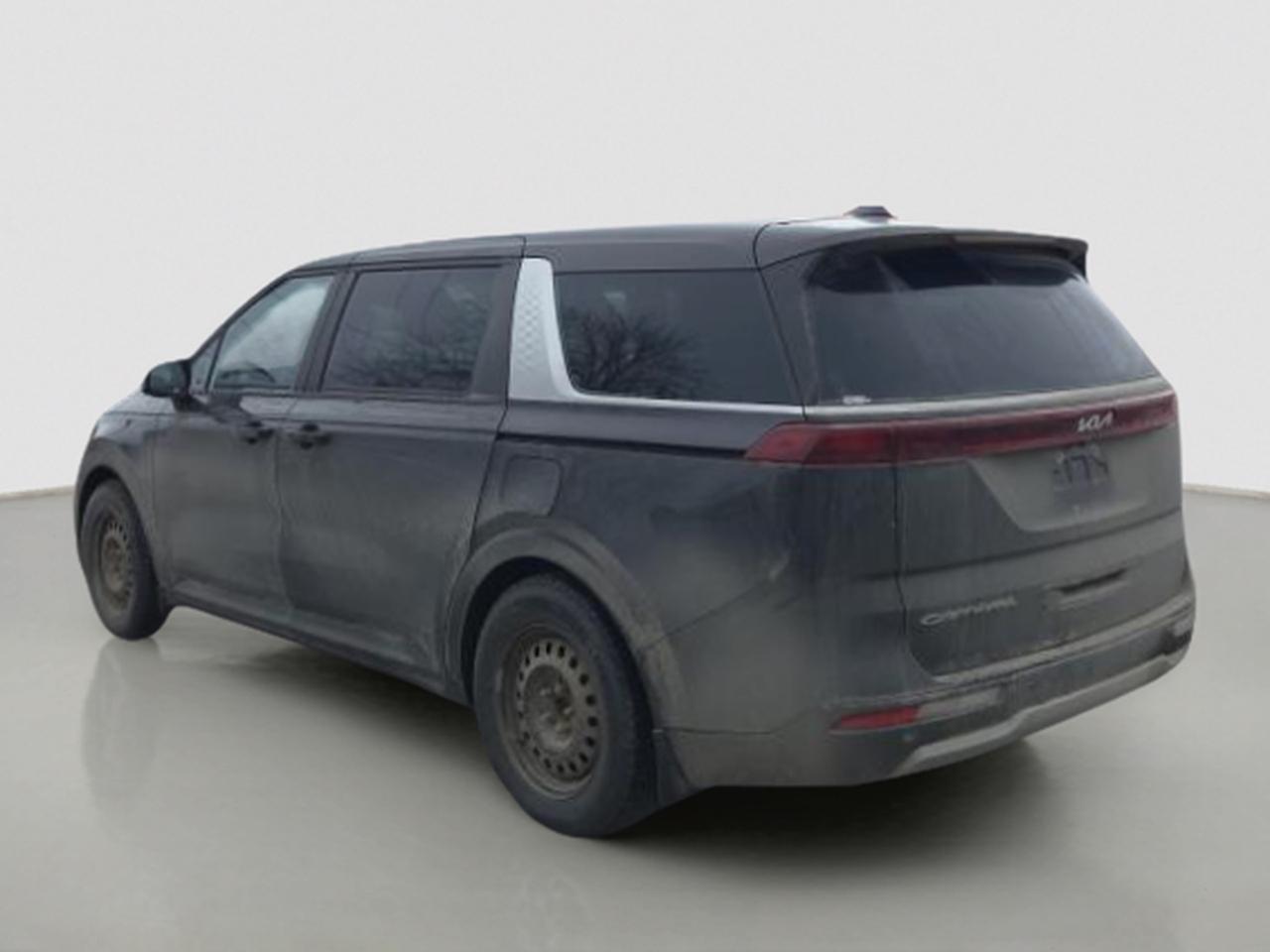 2022 Kia Carnival LX Photo