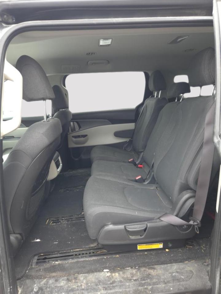 2022 Kia Carnival LX Photo