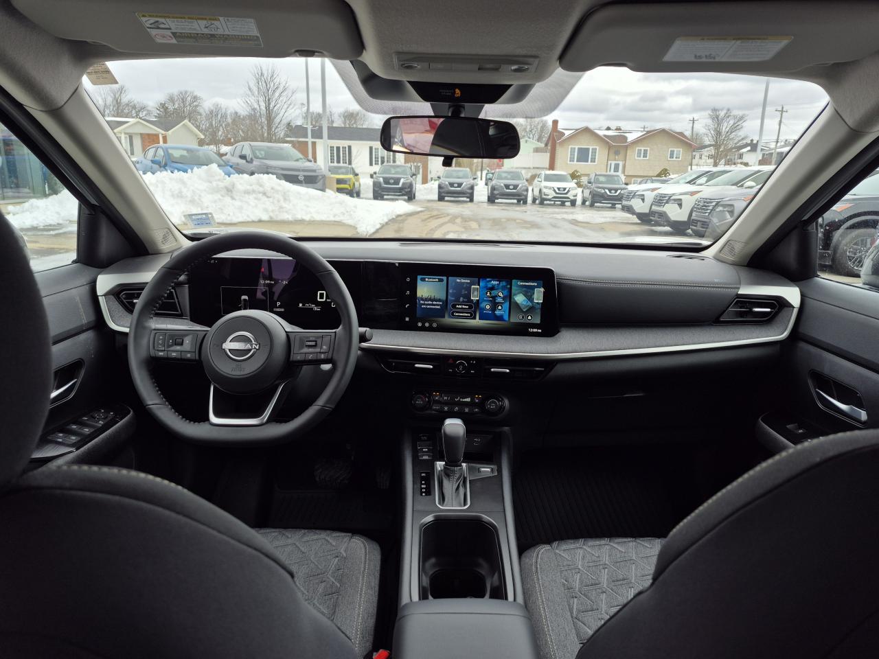 2026 Nissan Kicks SV Photo13