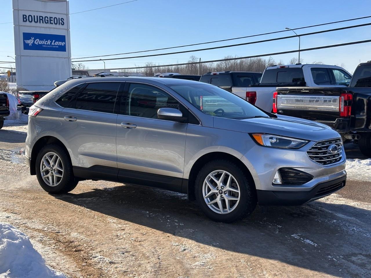 2022 Ford Edge SEL AWD Photo4