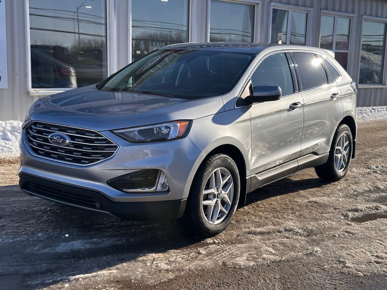 2022 Ford Edge SEL AWD Photo
