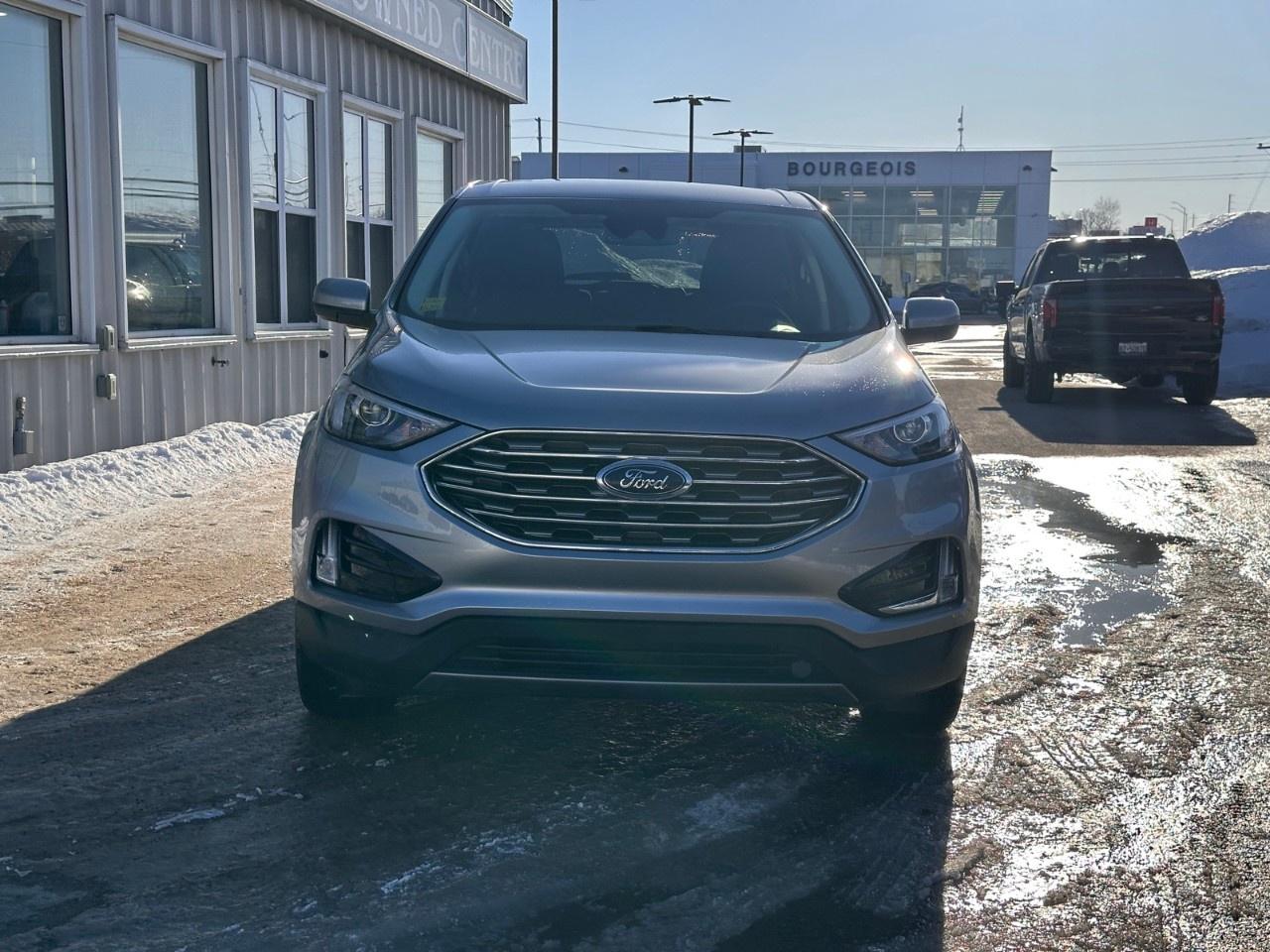 2022 Ford Edge SEL AWD Photo