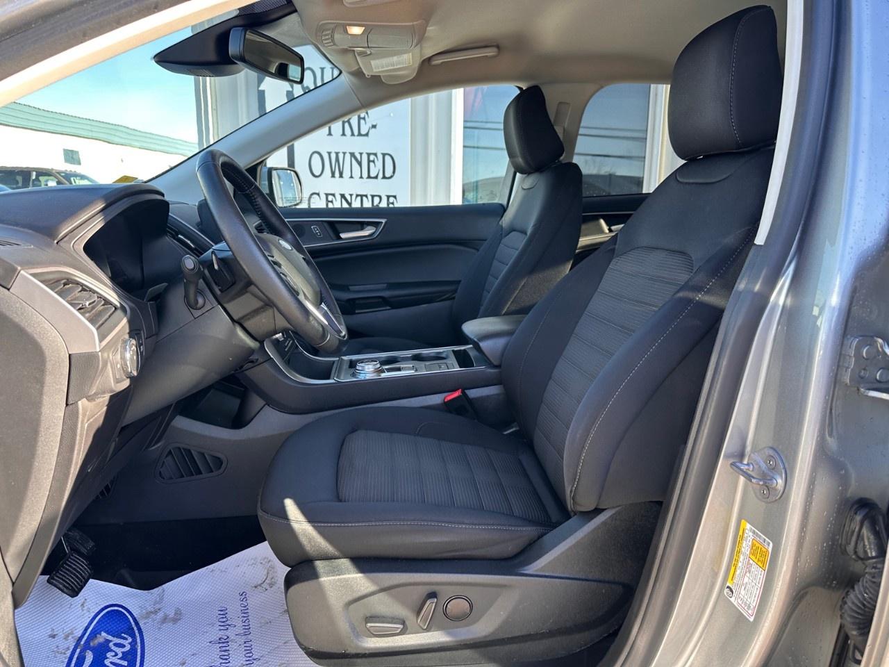 2022 Ford Edge SEL AWD Photo