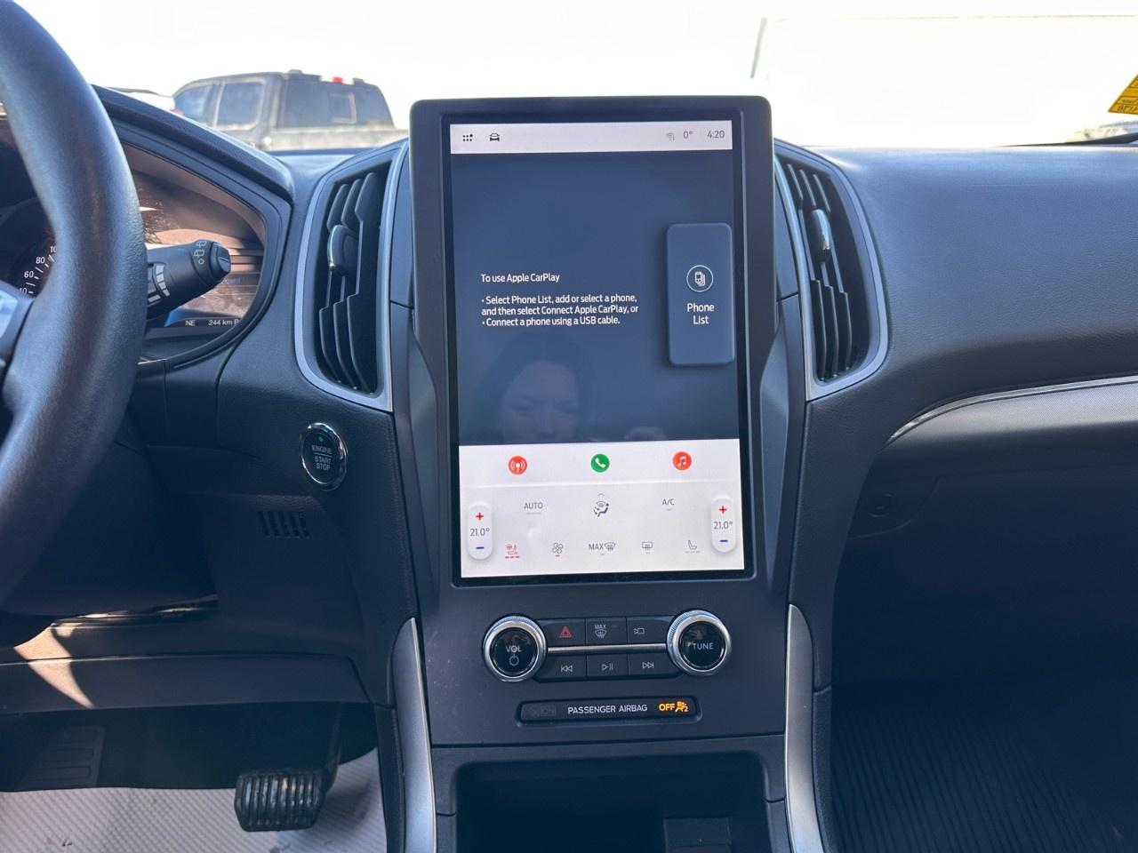 2022 Ford Edge SEL AWD Photo