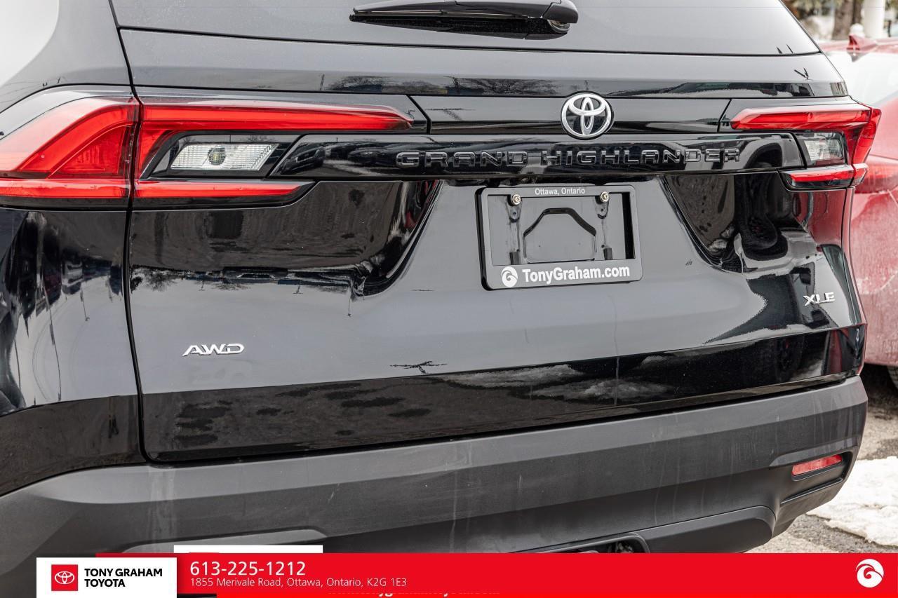 2025 Toyota Grand Highlander XLE Photo