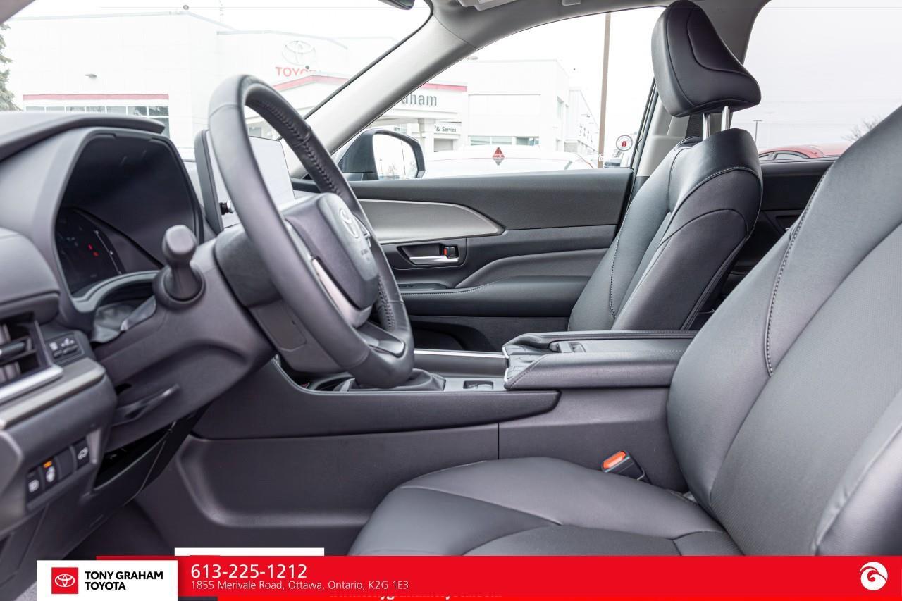 2025 Toyota Grand Highlander XLE Photo