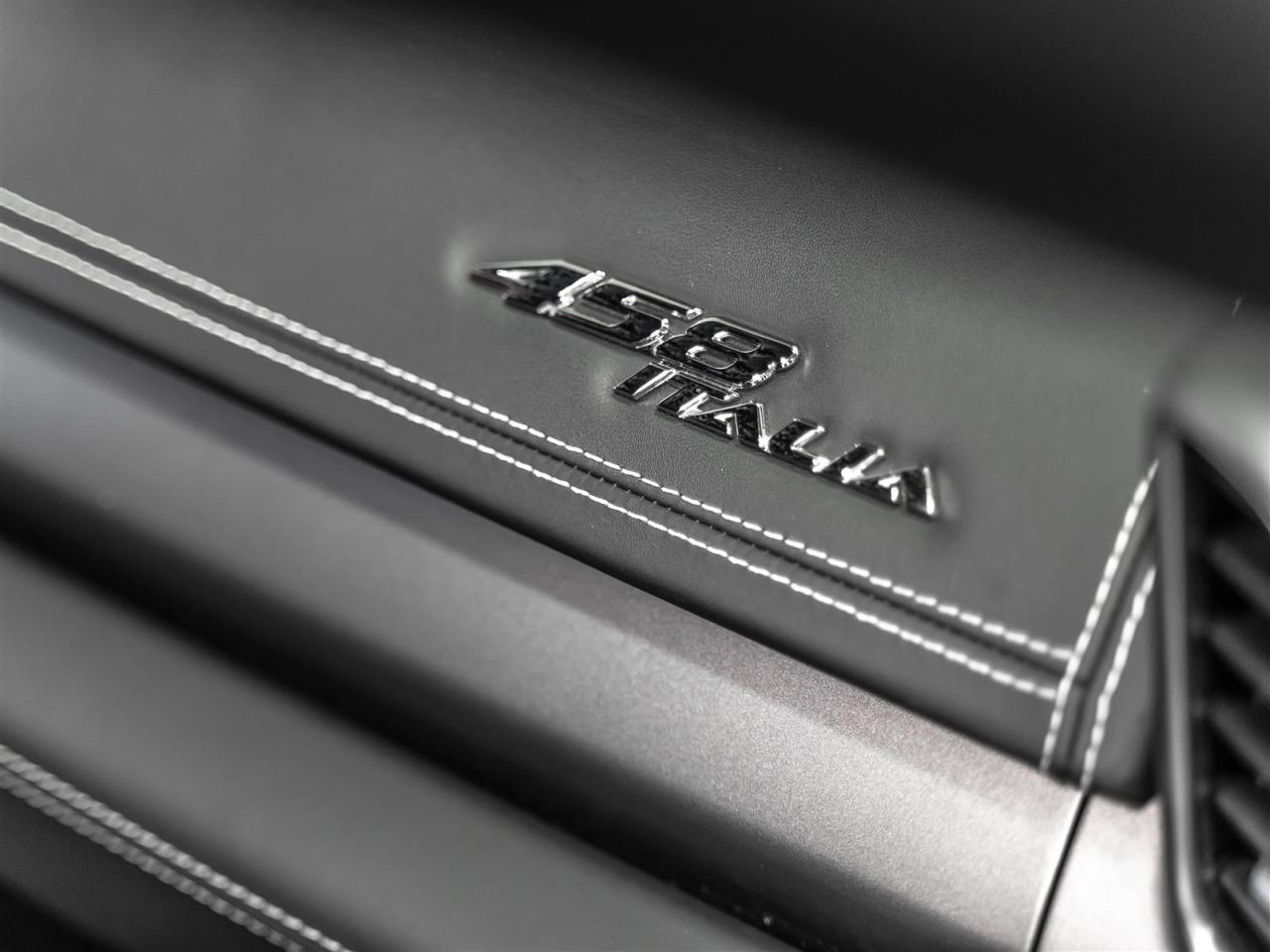 2012 Ferrari 458 ITALIA CARBON FIBER RACE SEATS|CARBON STEERING WHEEL|LOADED Photo