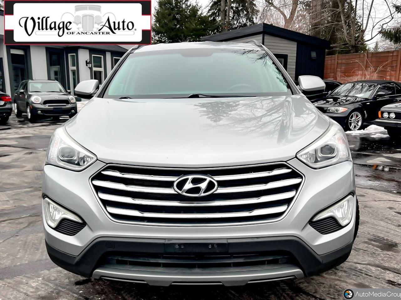 2014 Hyundai Santa Fe XL AWD 4dr 3.3L Auto Premium Photo