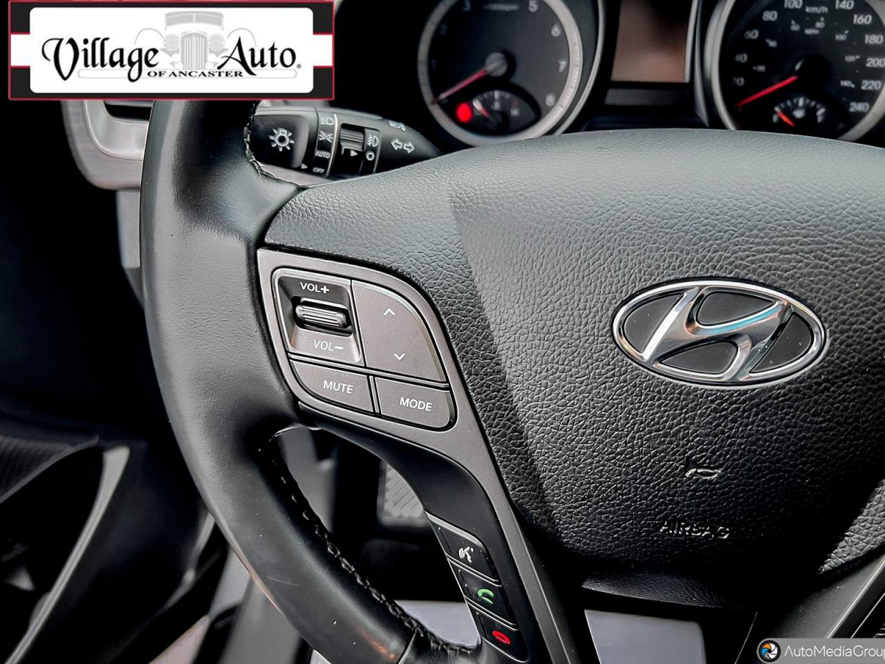 2014 Hyundai Santa Fe XL AWD 4dr 3.3L Auto Premium Photo