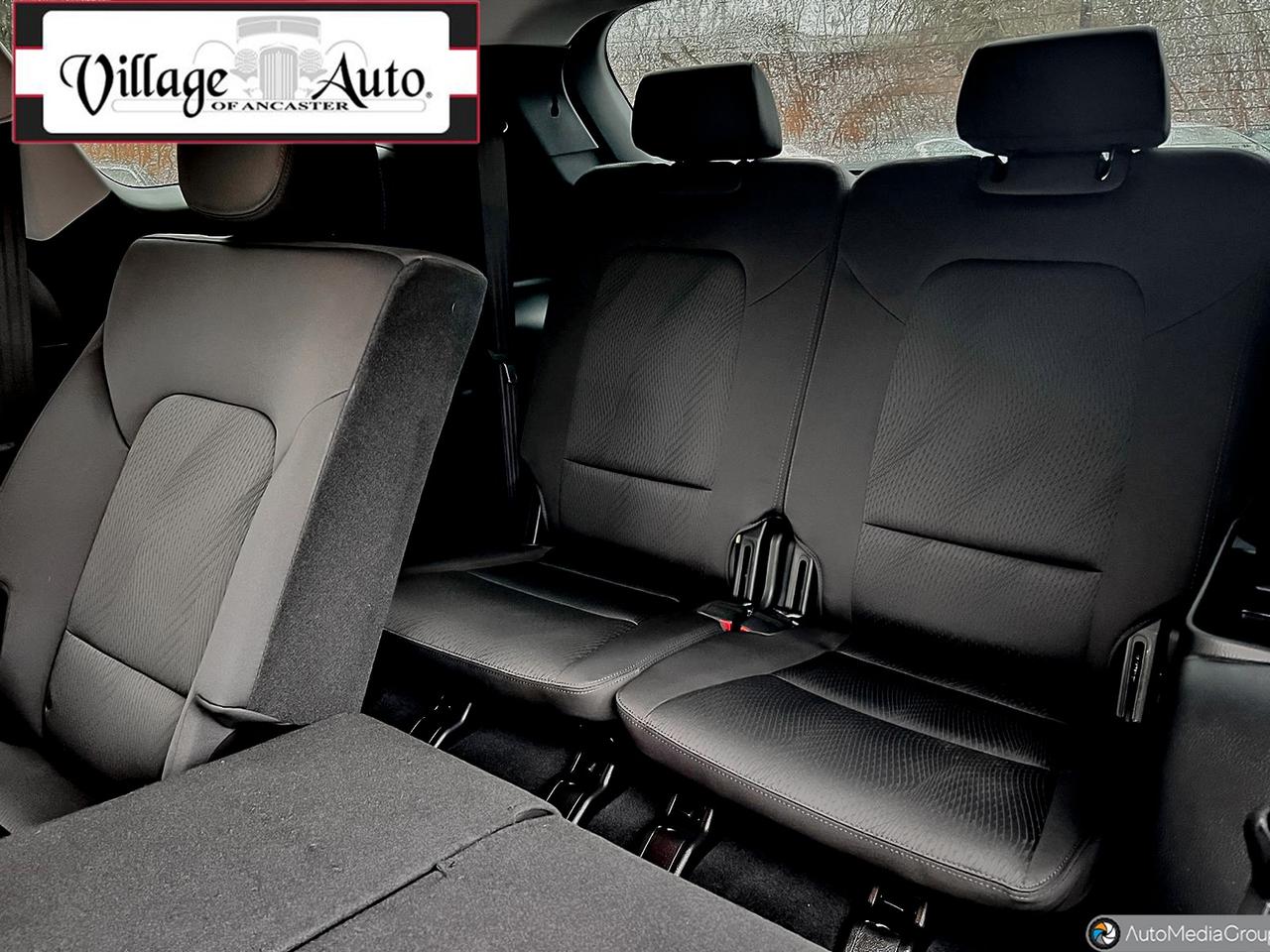 2014 Hyundai Santa Fe XL AWD 4dr 3.3L Auto Premium Photo