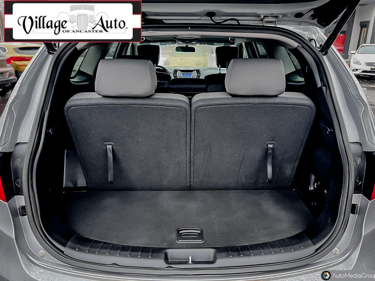 2014 Hyundai Santa Fe XL AWD 4dr 3.3L Auto Premium Photo