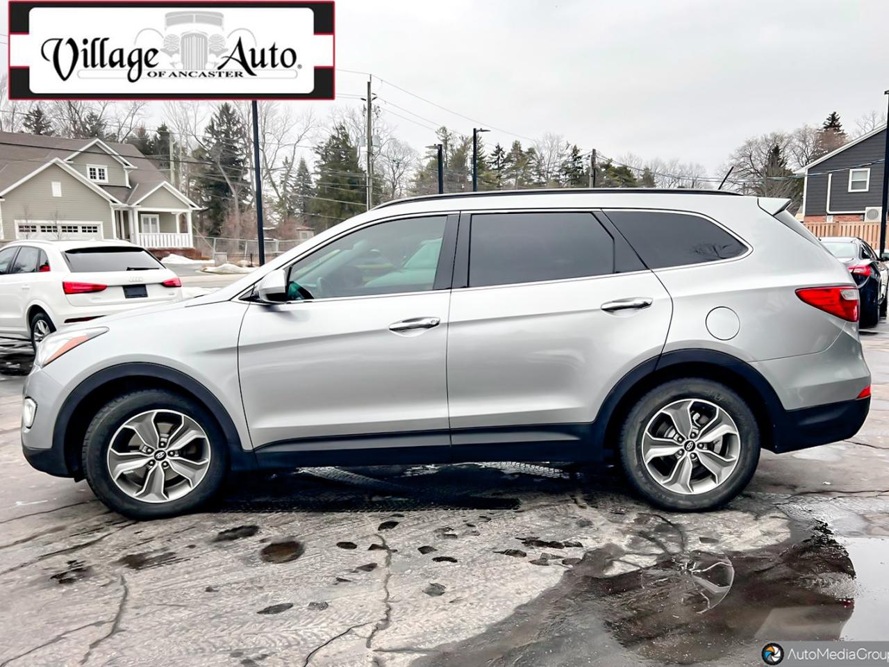 2014 Hyundai Santa Fe XL AWD 4dr 3.3L Auto Premium Photo